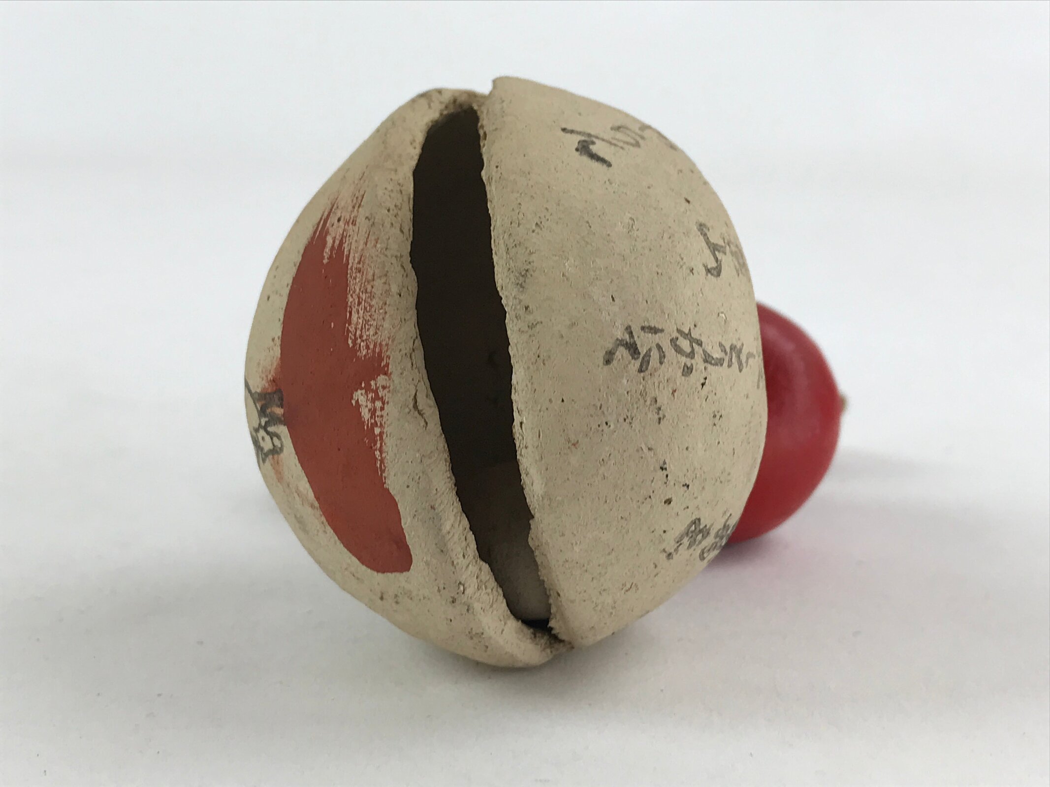 Japanese Clay Bell Dorei Tsuchi-Suzu Vtg Top Kanji White Amulet DR480