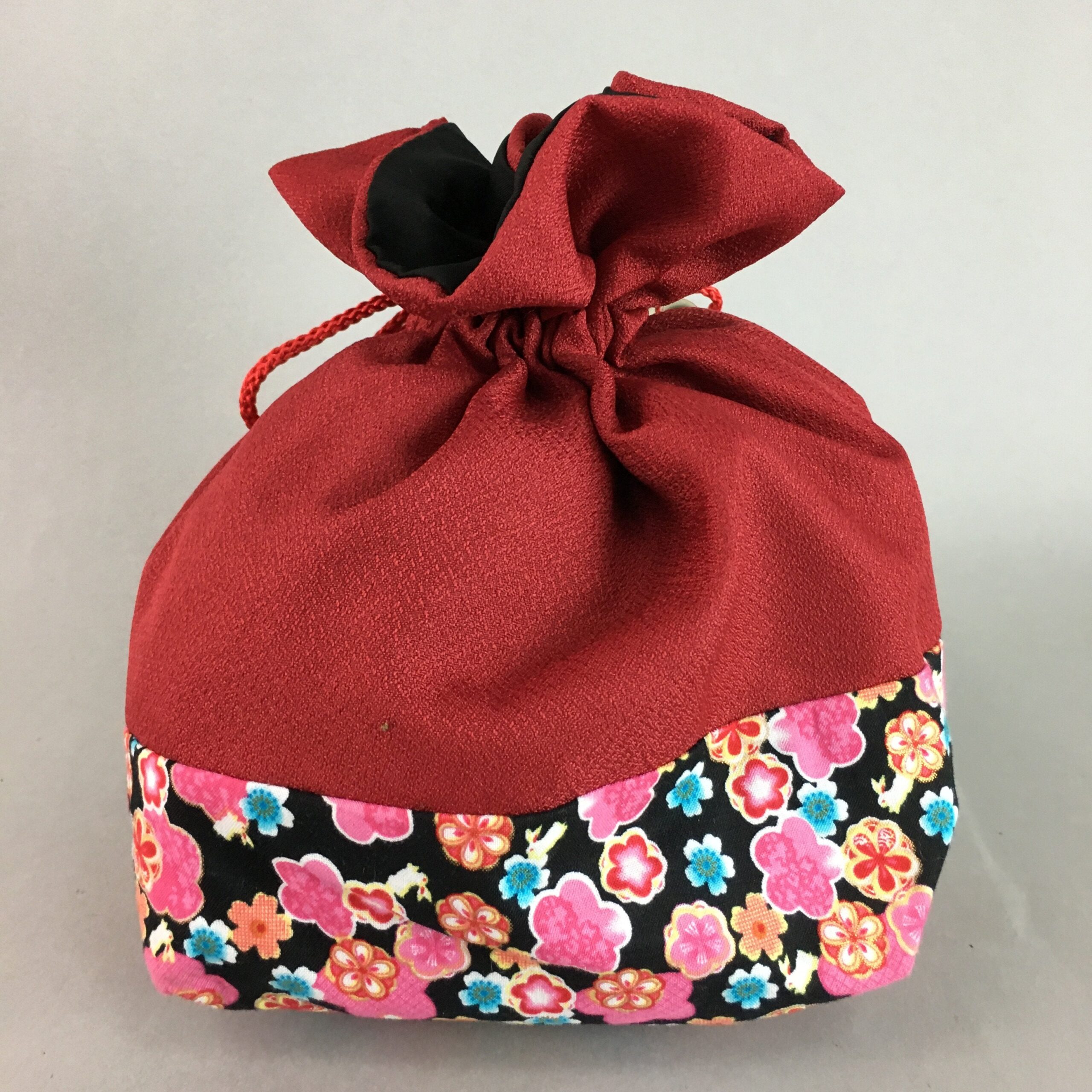 Japanese Cloth Drawstring Bag Vtg Fabric Kimono Pouch Floral Red Black KB13