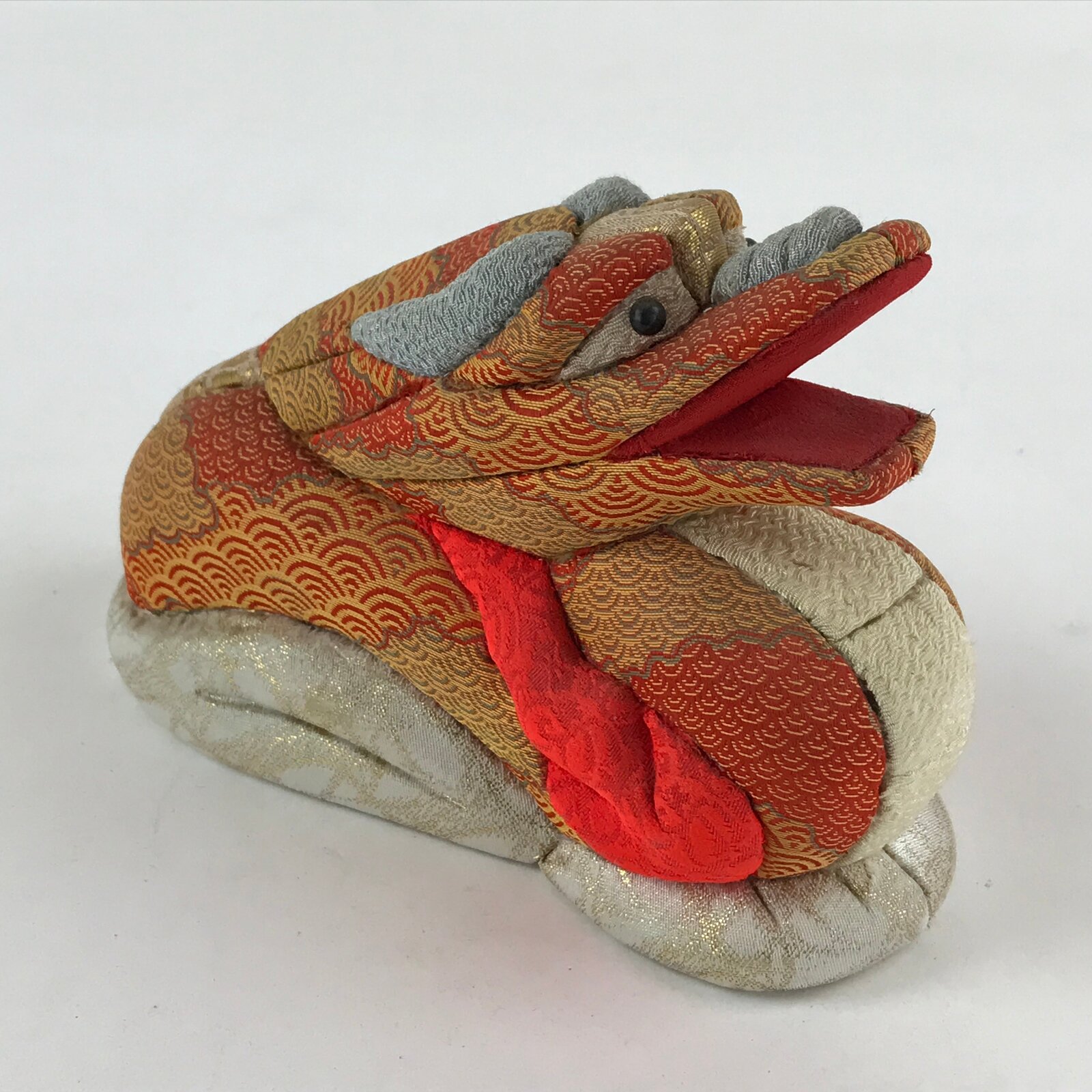 Japanese Fabric Dragon Doll Zodiac Chirimmen-Zaiku Traditional Craft BD902