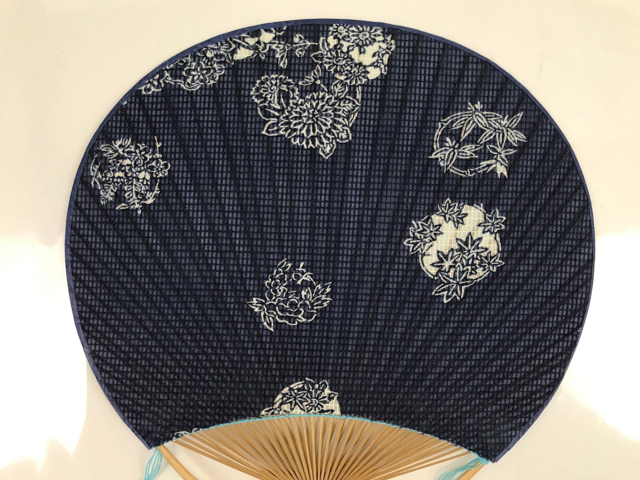 Japanese Fabric Fan Uchiwa Vtg Bamboo Round Paper Back Seasonal Flower Blue U138