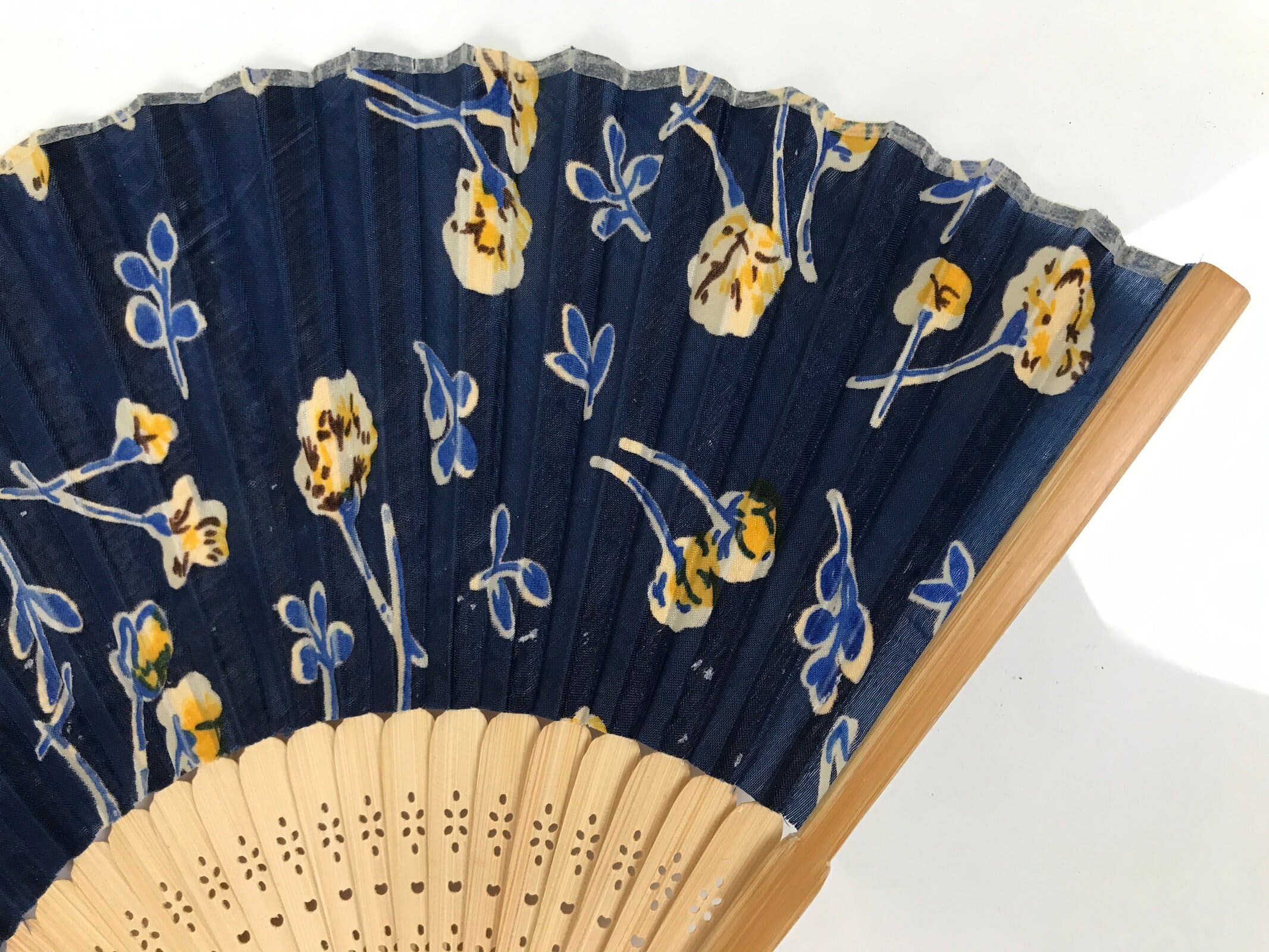 Japanese Fabric Folding Fan Sensu Vtg Bamboo Frame Navy Blue Yellow Flower 4D919