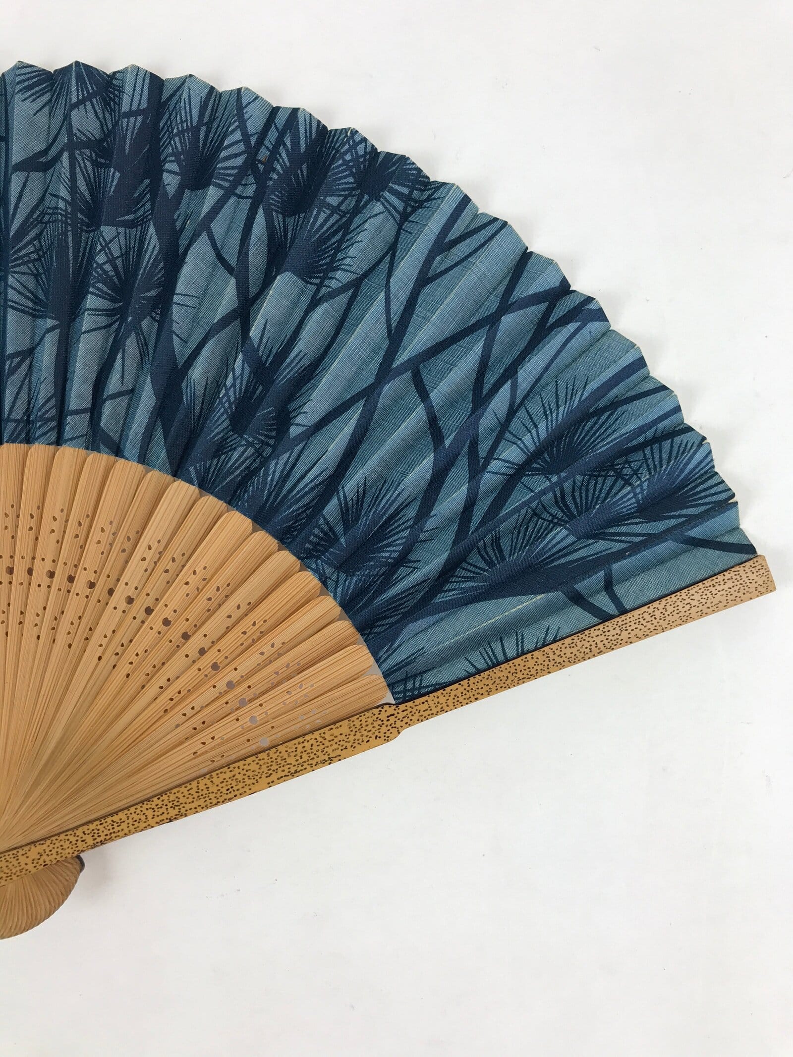 Japanese Folding Fan Sensu Bamboo Frame Pine Trees Matsu Blue Light Blue 4D666