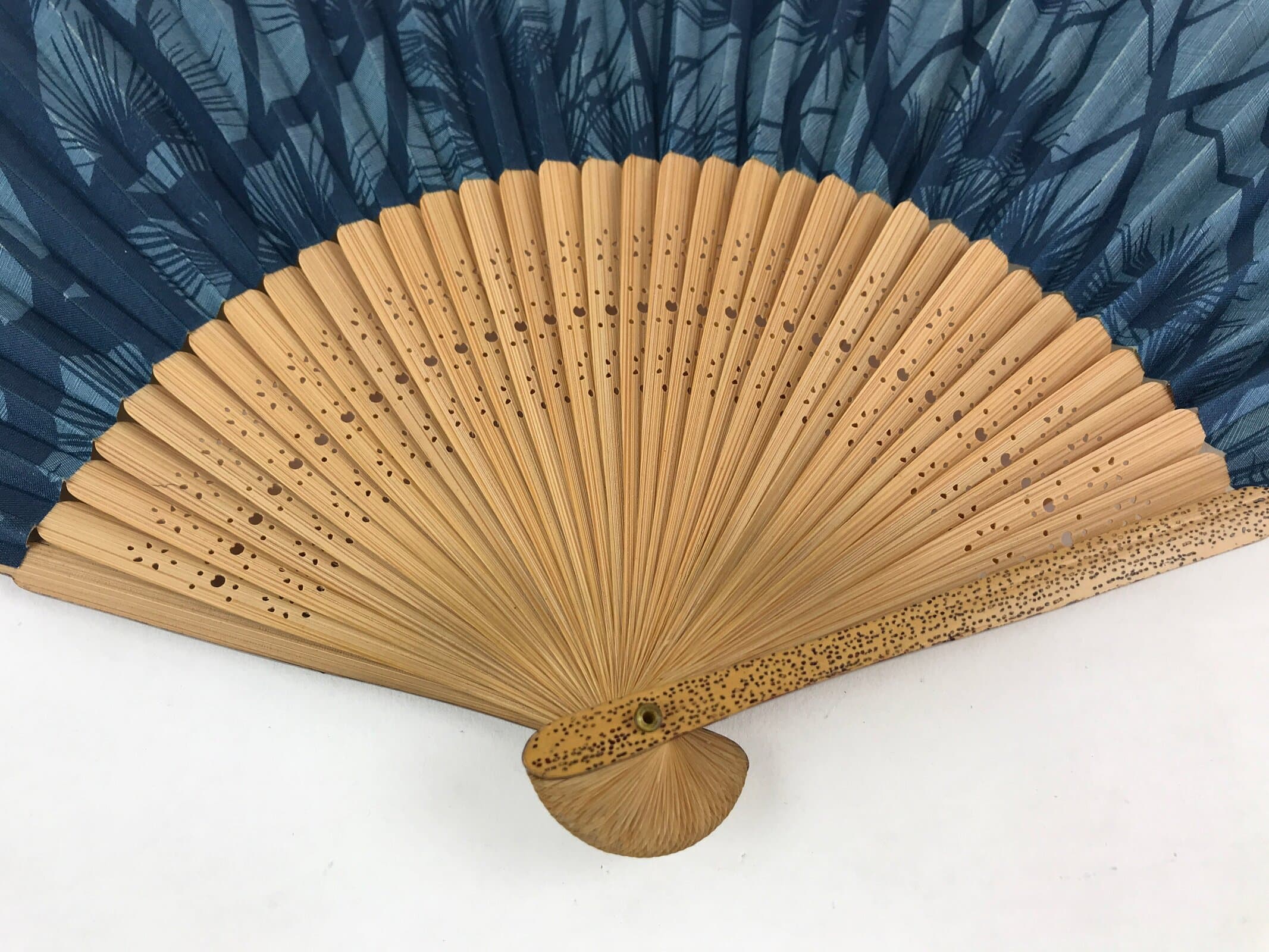 Japanese Folding Fan Sensu Bamboo Frame Pine Trees Matsu Blue Light Blue 4D666