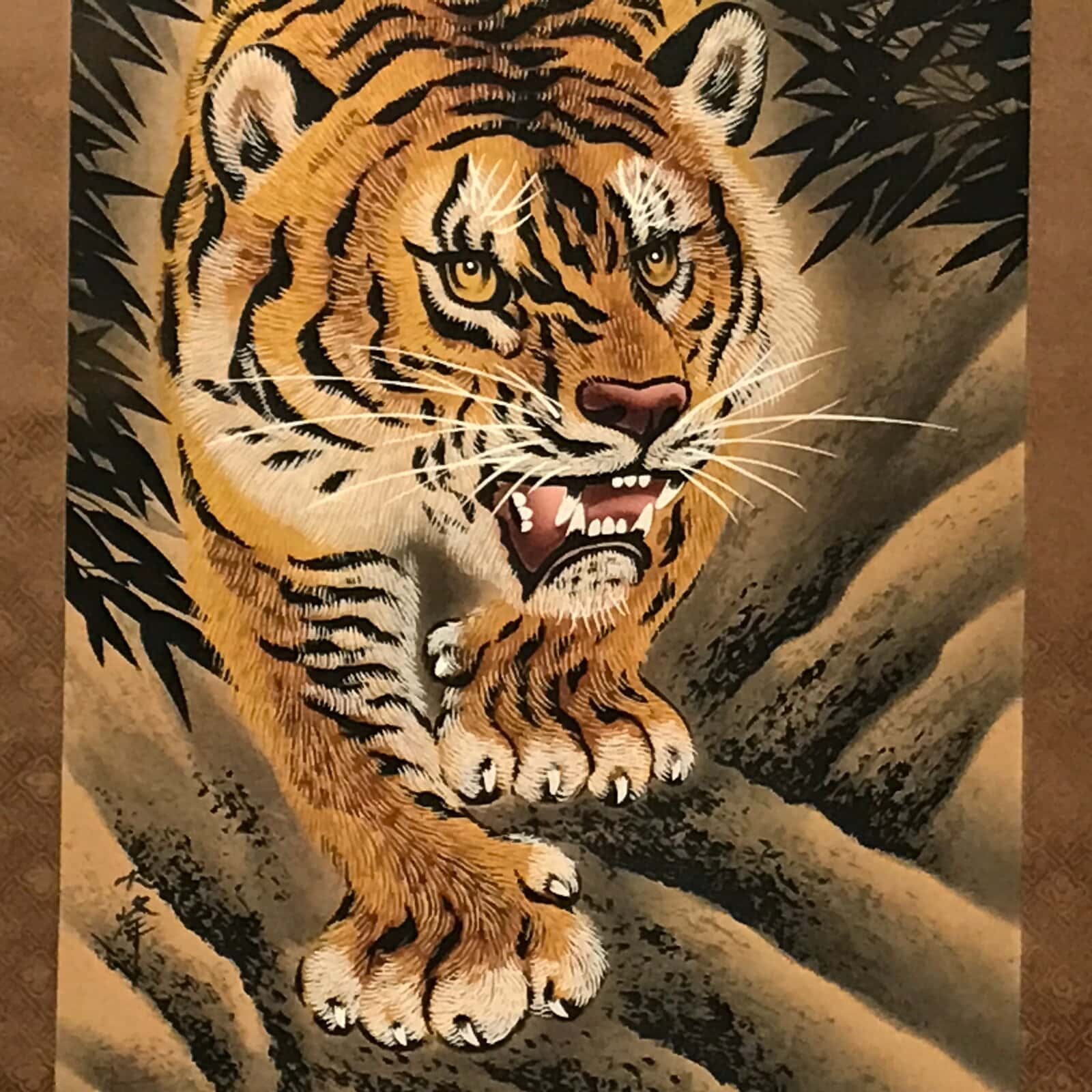 Japanese Hanging Scroll Kakejiku Vtg Fierce Tiger Bamboo Moon Ink Color KJ103