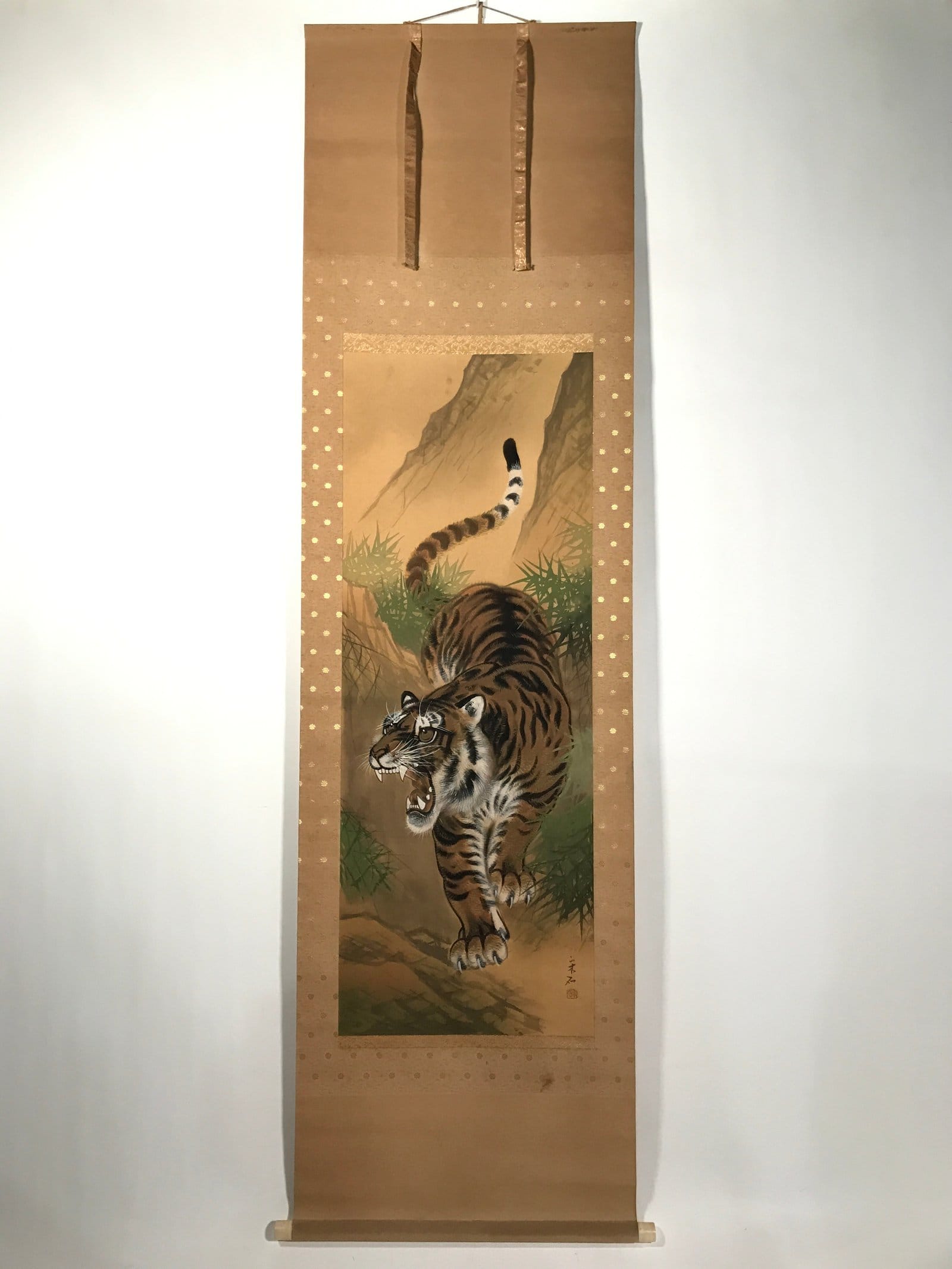 Japanese Hanging Scroll Kakejiku Vtg Fierce Tiger Orange Black Mountain Ink KJ90