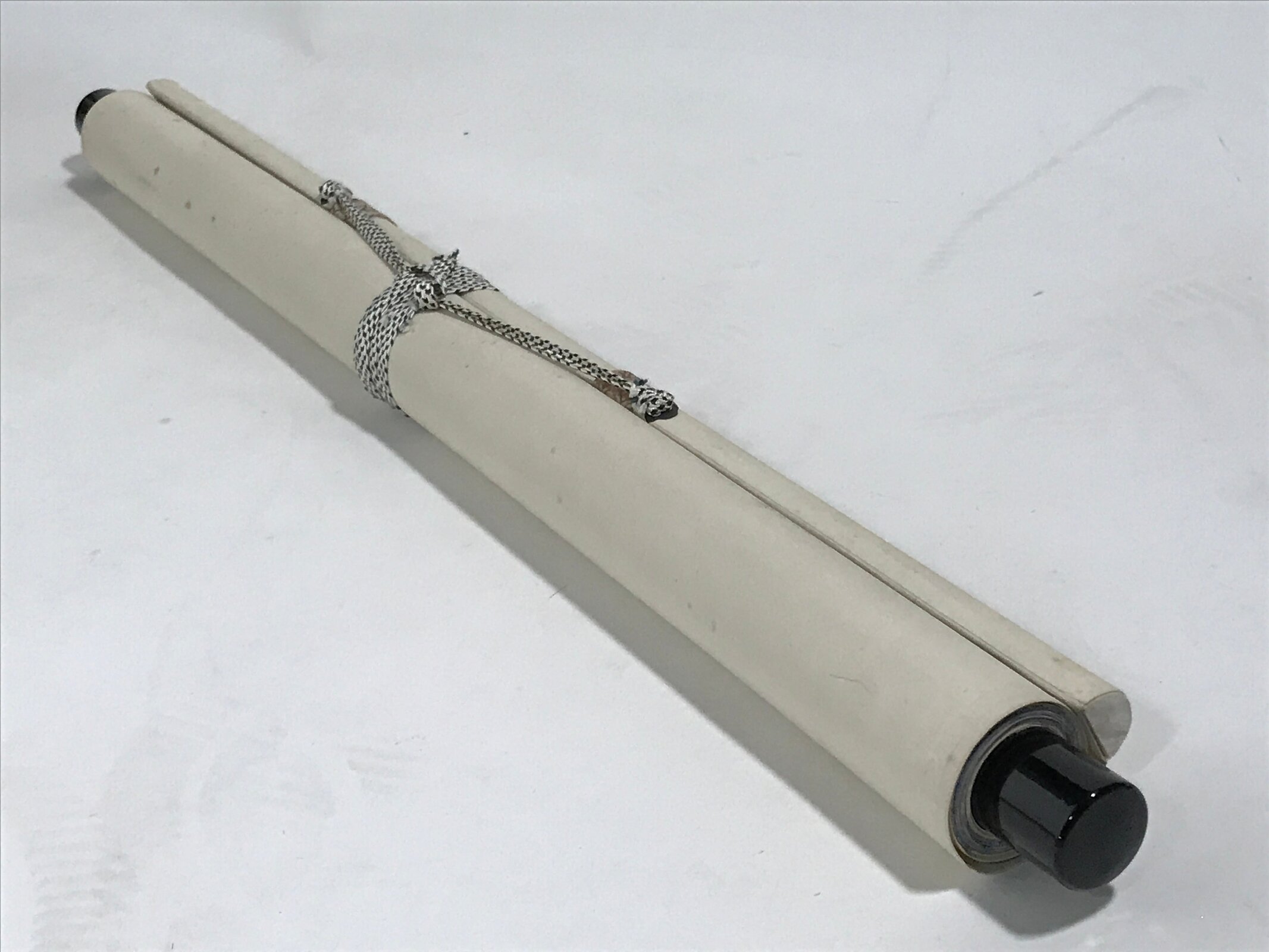 Japanese Hanging Scroll Kakejiku Vtg Samurai Sitting Kimono Sword Color KJ126