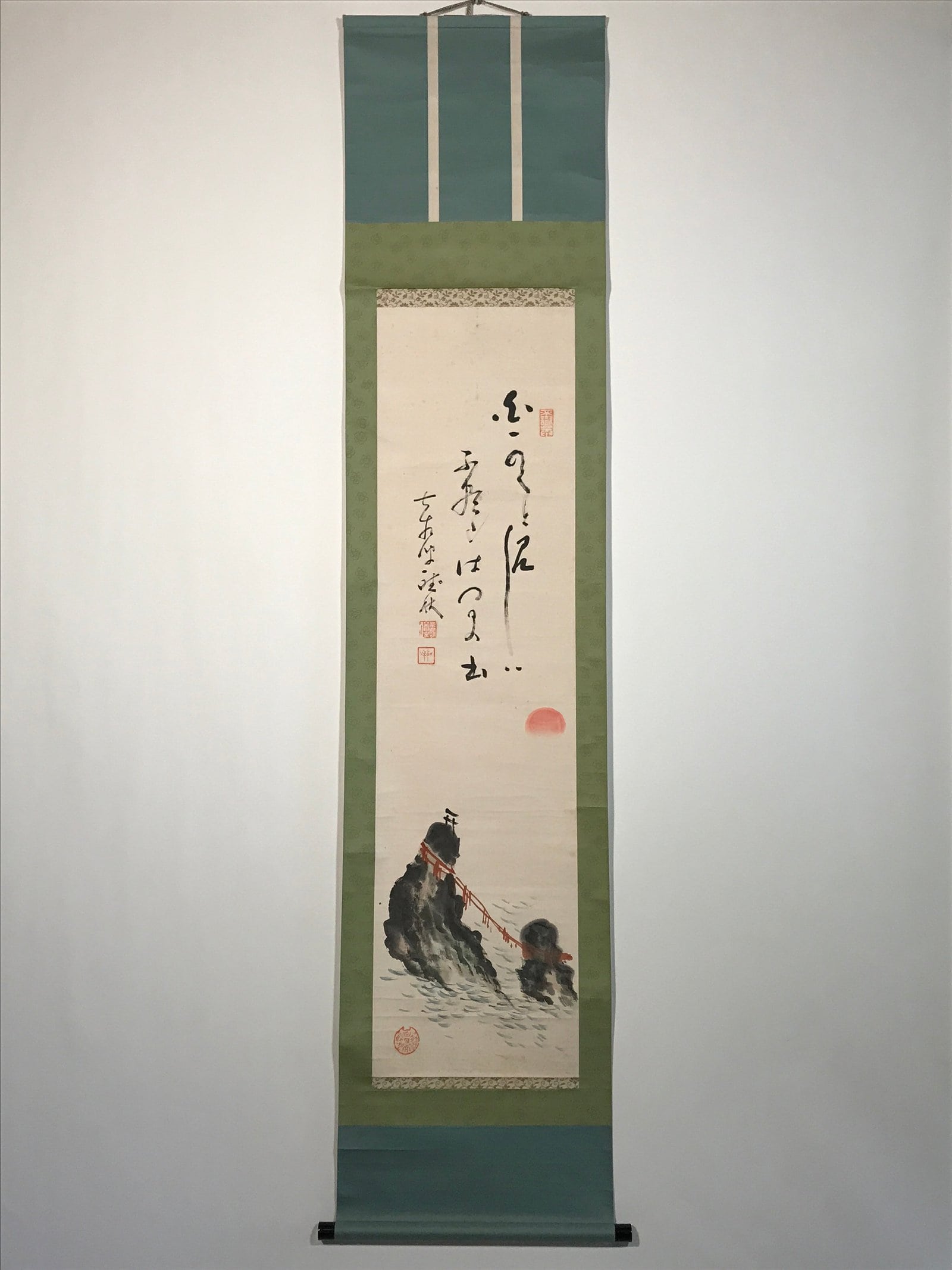 Japanese Hanging Scroll Meotoiwa Rocks Sunrise Futami Kakejiku Kakemono SC803
