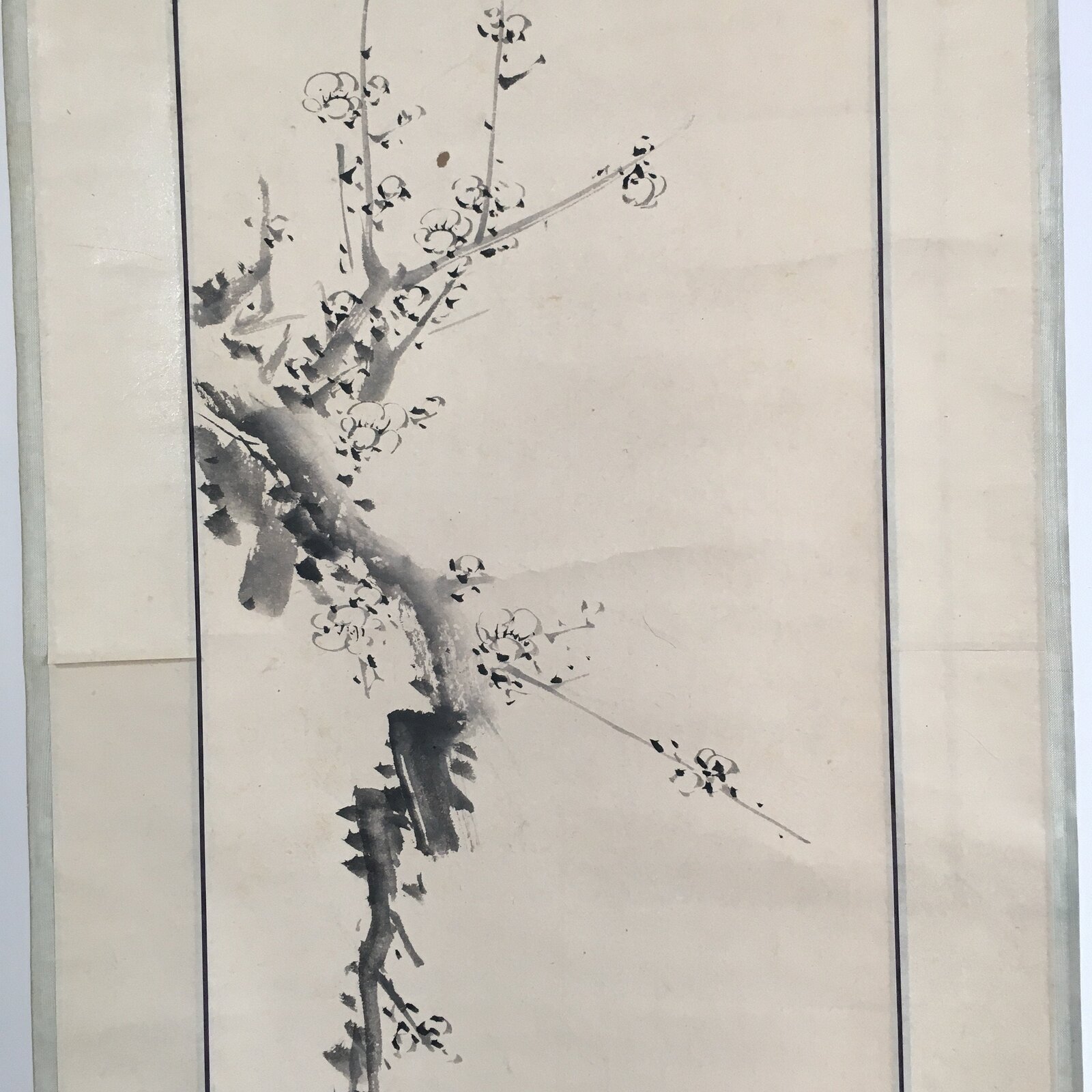 Japanese Hanging Scroll Vtg Kakejiku Kakemono Painting Plum blossoms SC685