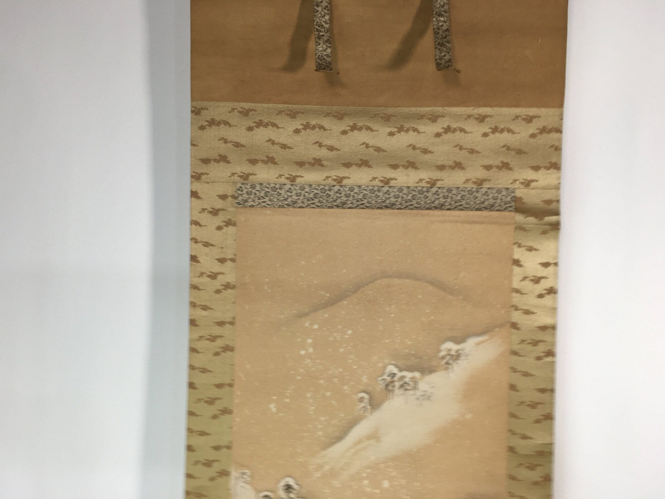 Japanese Hanging Scroll Vtg Kakejiku Kakemono Painting Snow Mountain SC601