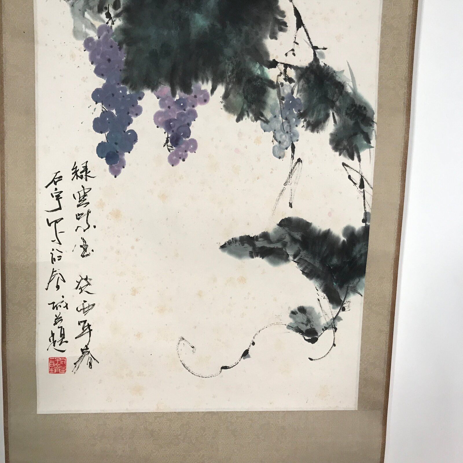 Japanese Hanging Scroll Vtg Kakejiku Vine Grapes Budo Plants Green Purple KJ41
