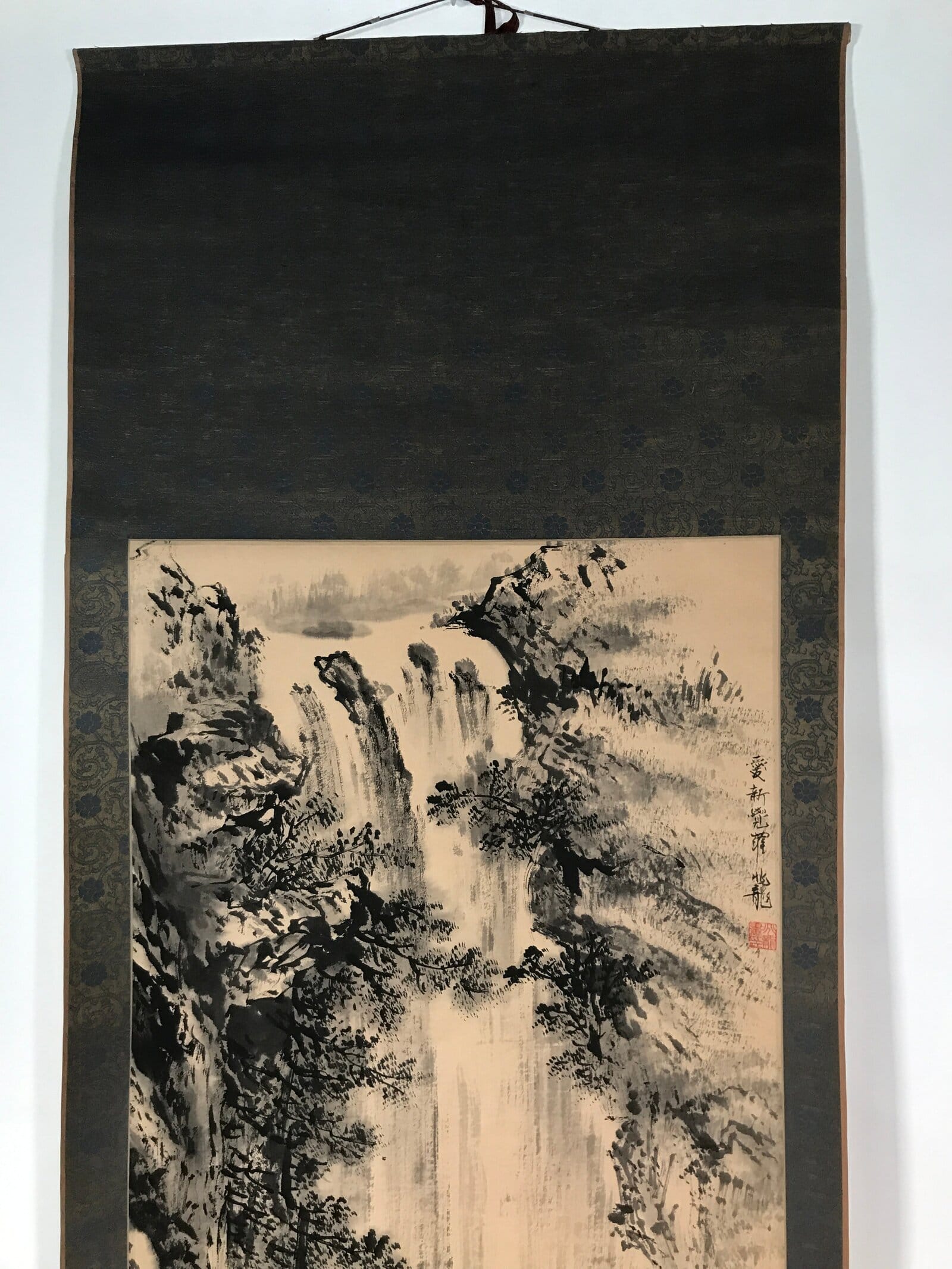 Japanese Hanging Scroll Vtg Kakejiku Waterfall Landscape Ink Black White KJ61