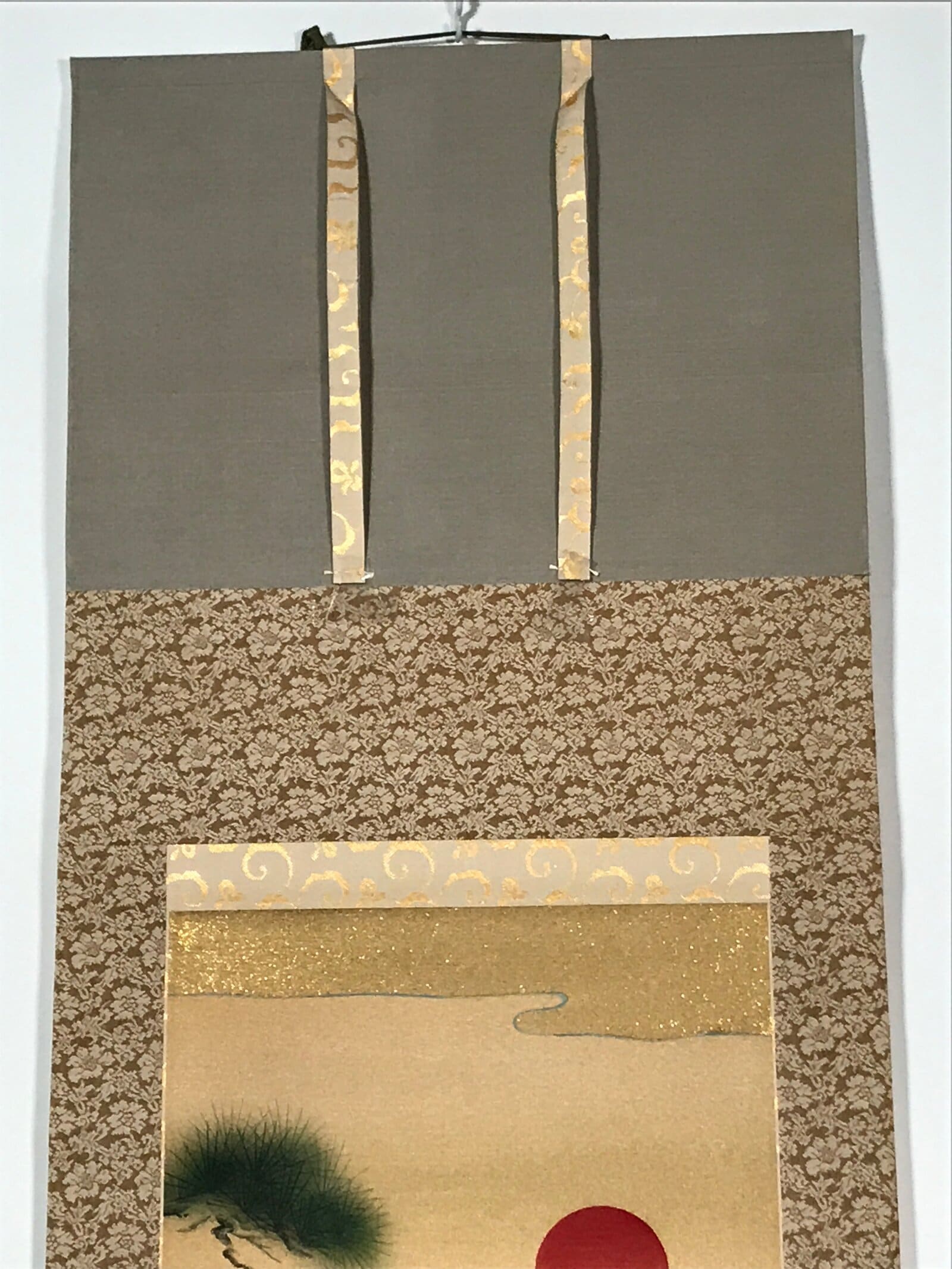 Japanese Hanging Scroll Vtg Old Man Green Kimono Sun Pine Tree Kakejiku SC850