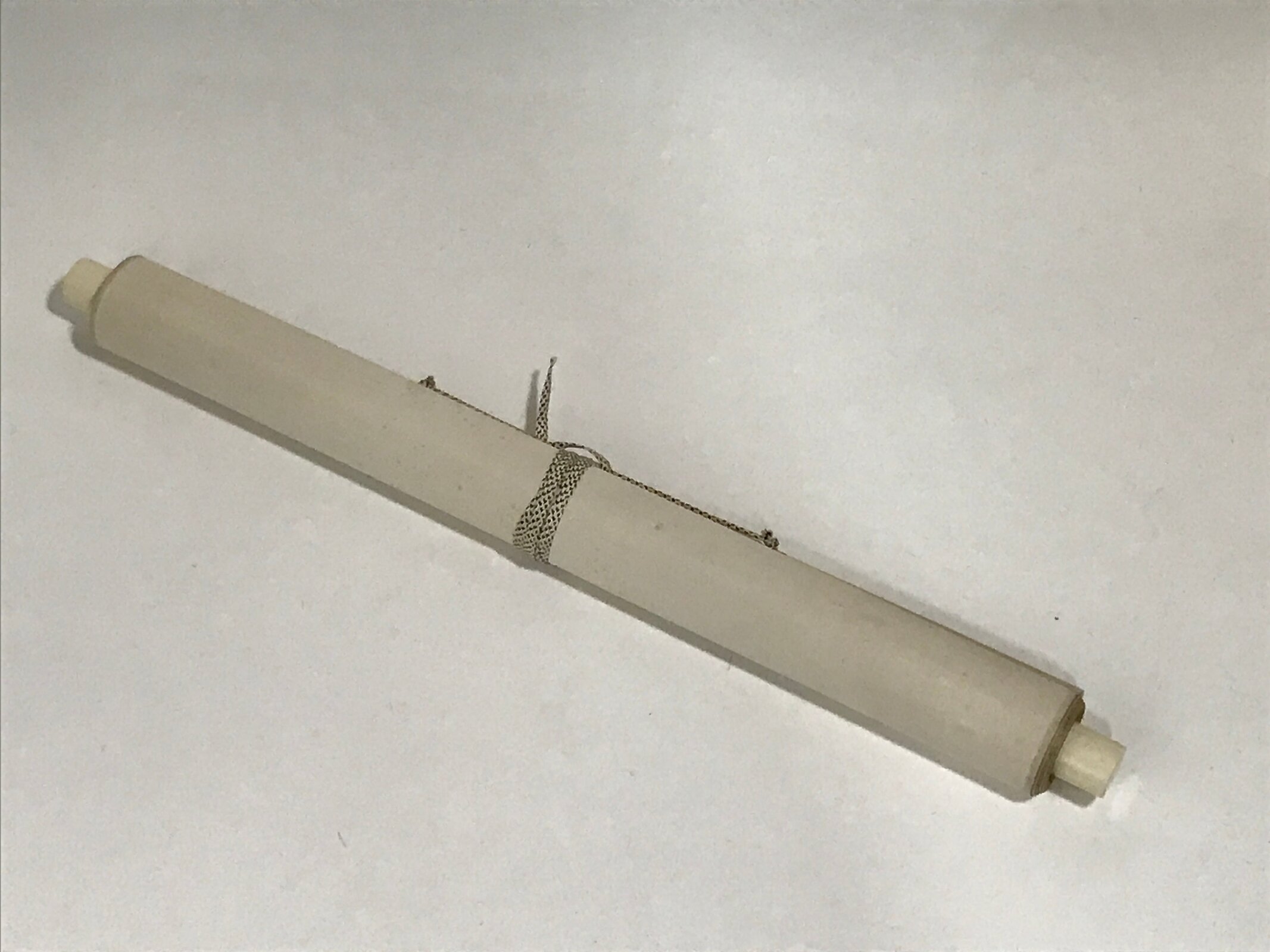 Japanese Hanging Scroll Vtg Three Flowers Pink Yellow White Kakejiku SC852