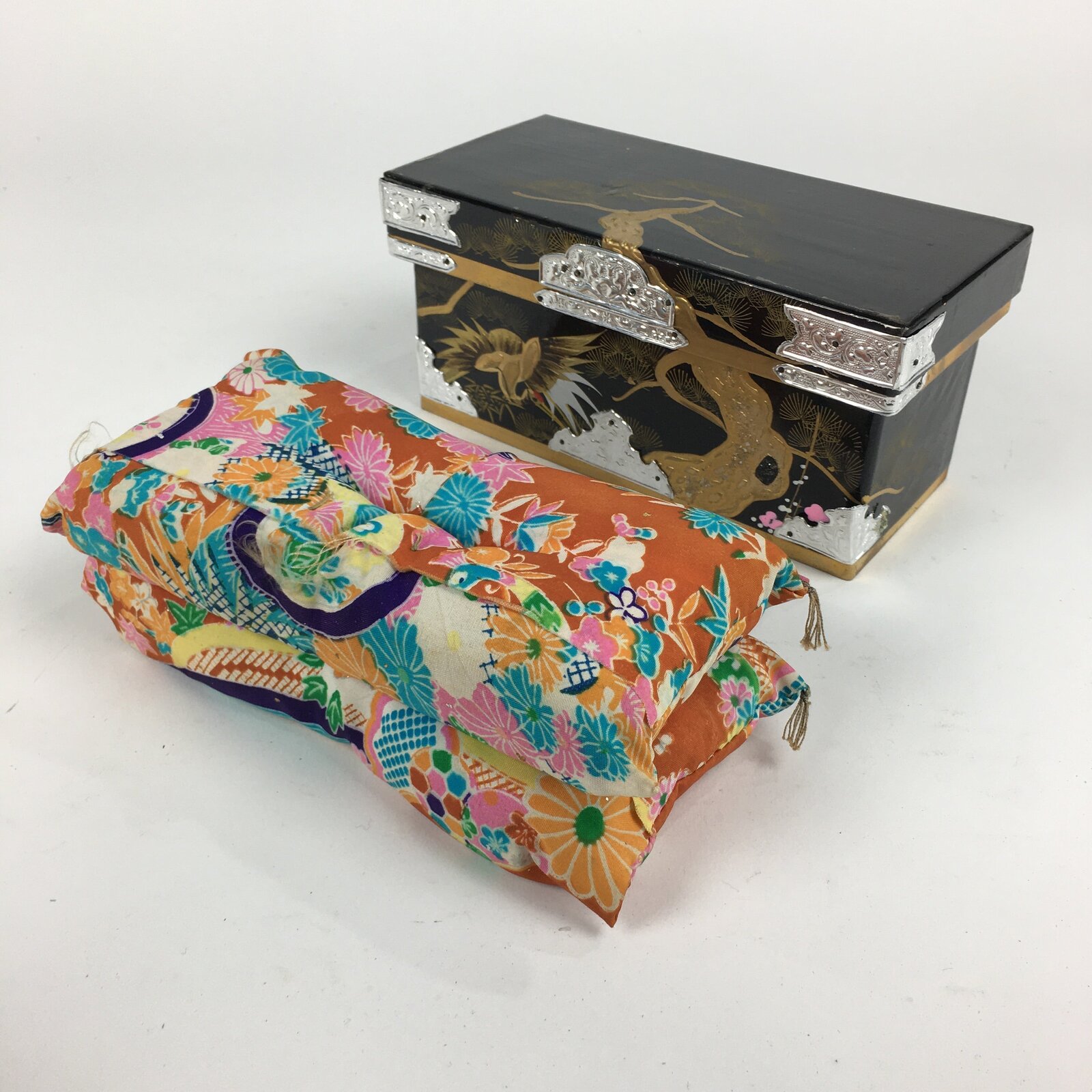 Japanese Hina Doll Furniture Lacquered Box Pillow Vtg Wood Decoration Makie ID40