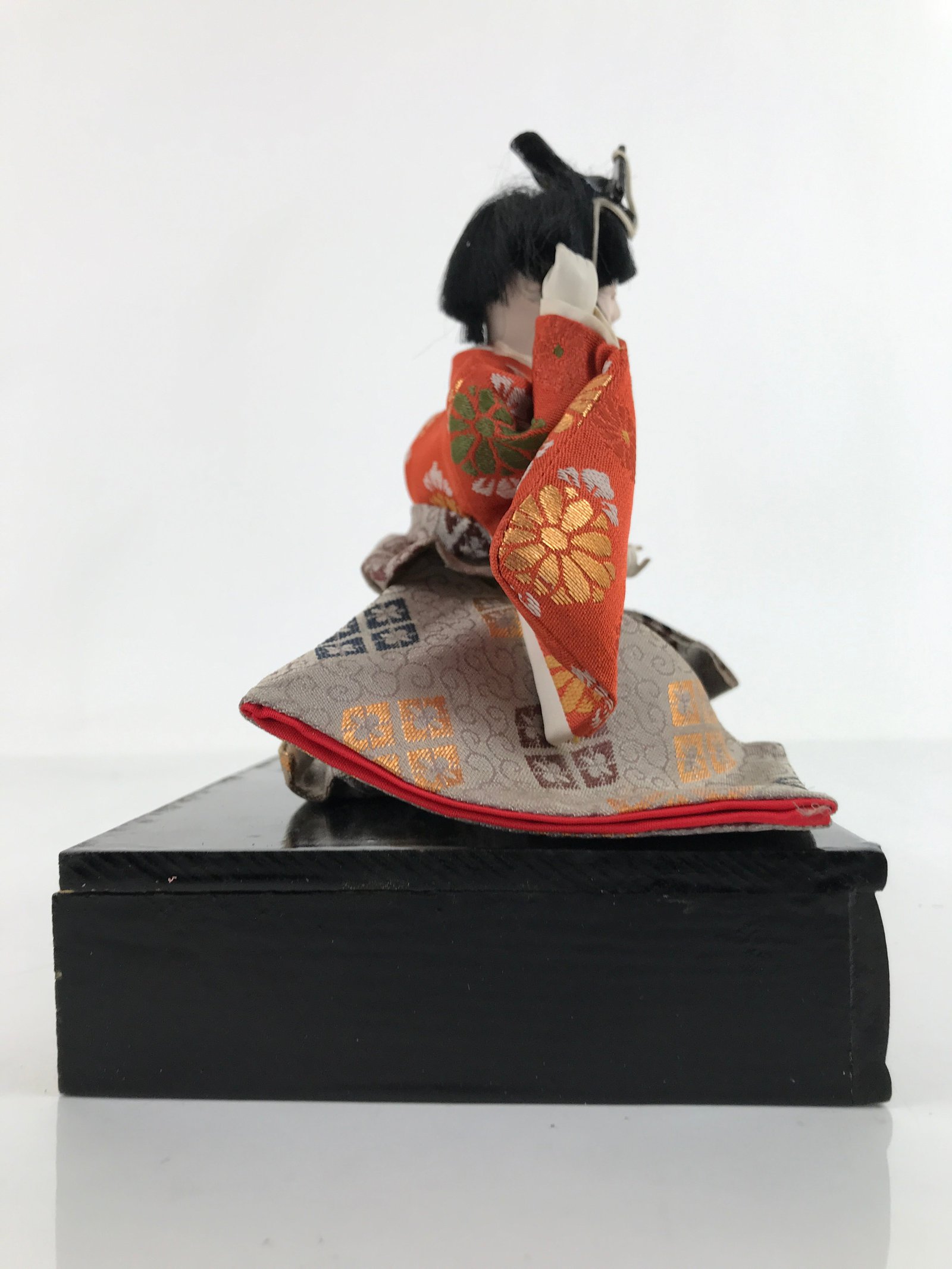 Japanese Hina Doll Girls Day Festival Musician Matsuri Wood Silk Kimono ID569