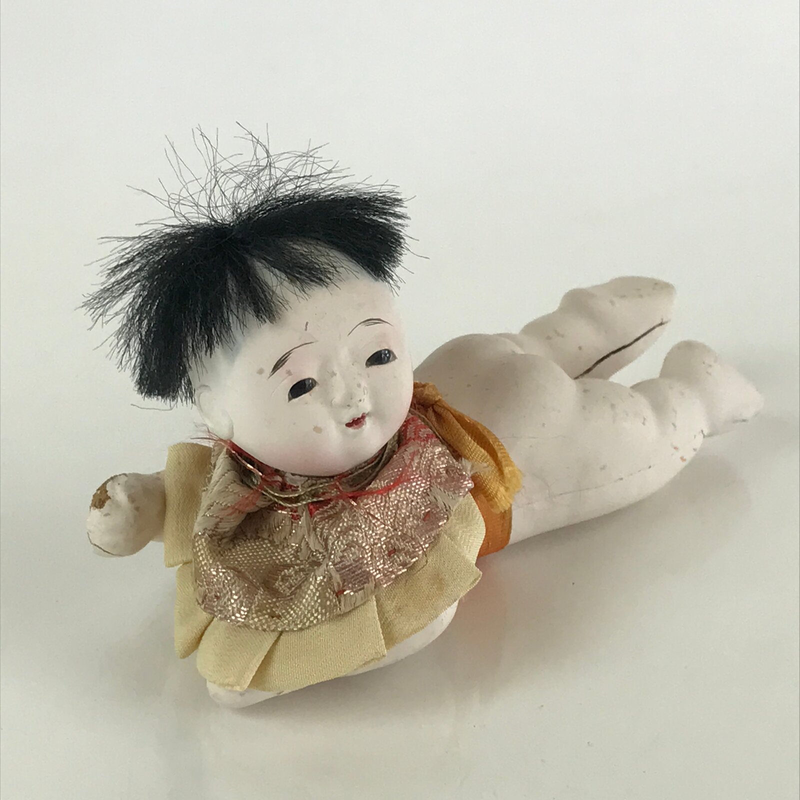 Japanese Ichimatsu-Ningyo Vtg Plaster Figurine Crawling Baby Doll KF592