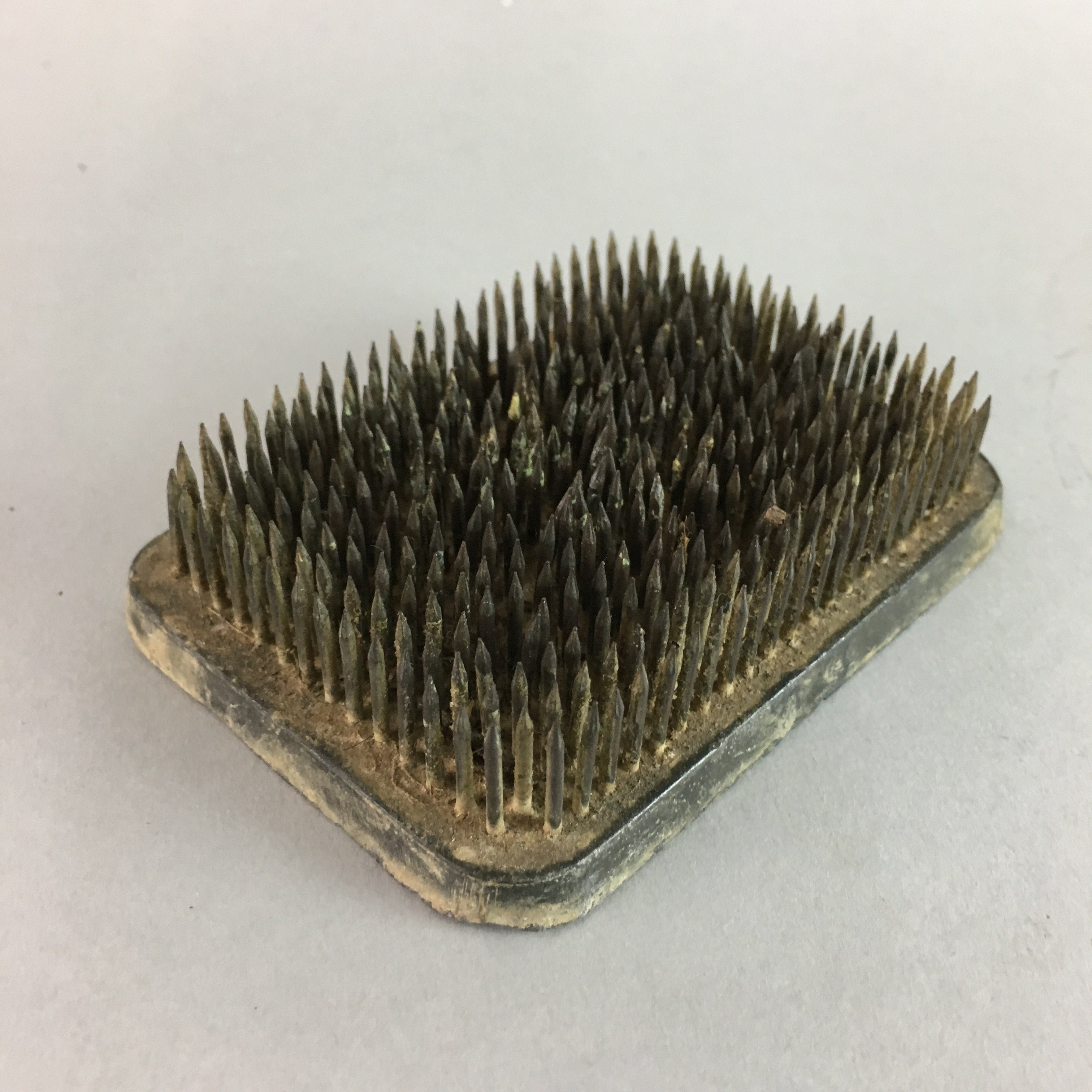 Japanese Ikebana Kenzan Flower Arrangement Tool Vtg Needle Holder KZ1