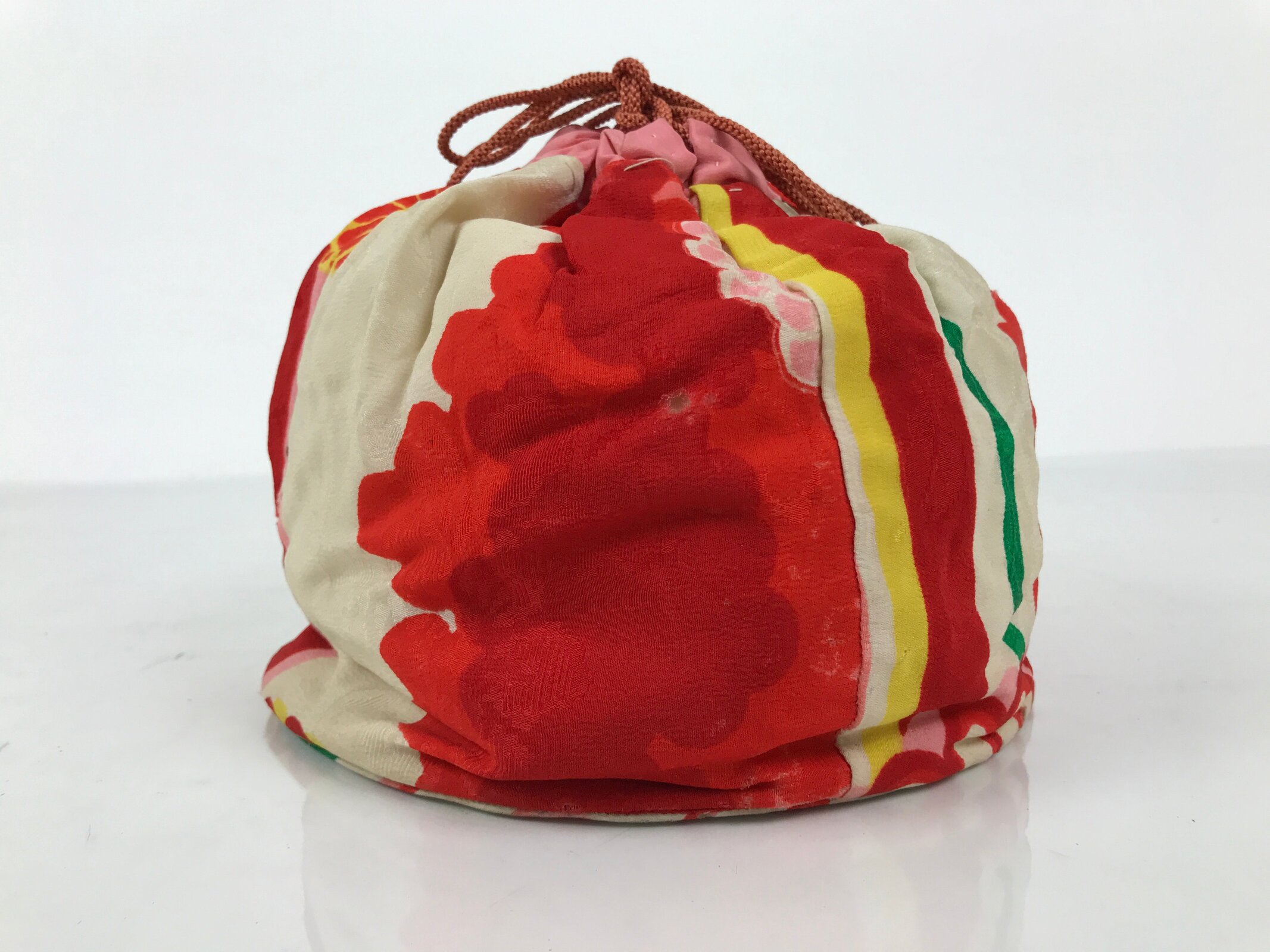 Japanese Kimono Silk Purse Kinchaku-Bukuro Bag Vtg Pouch Floral Red Pink KB99