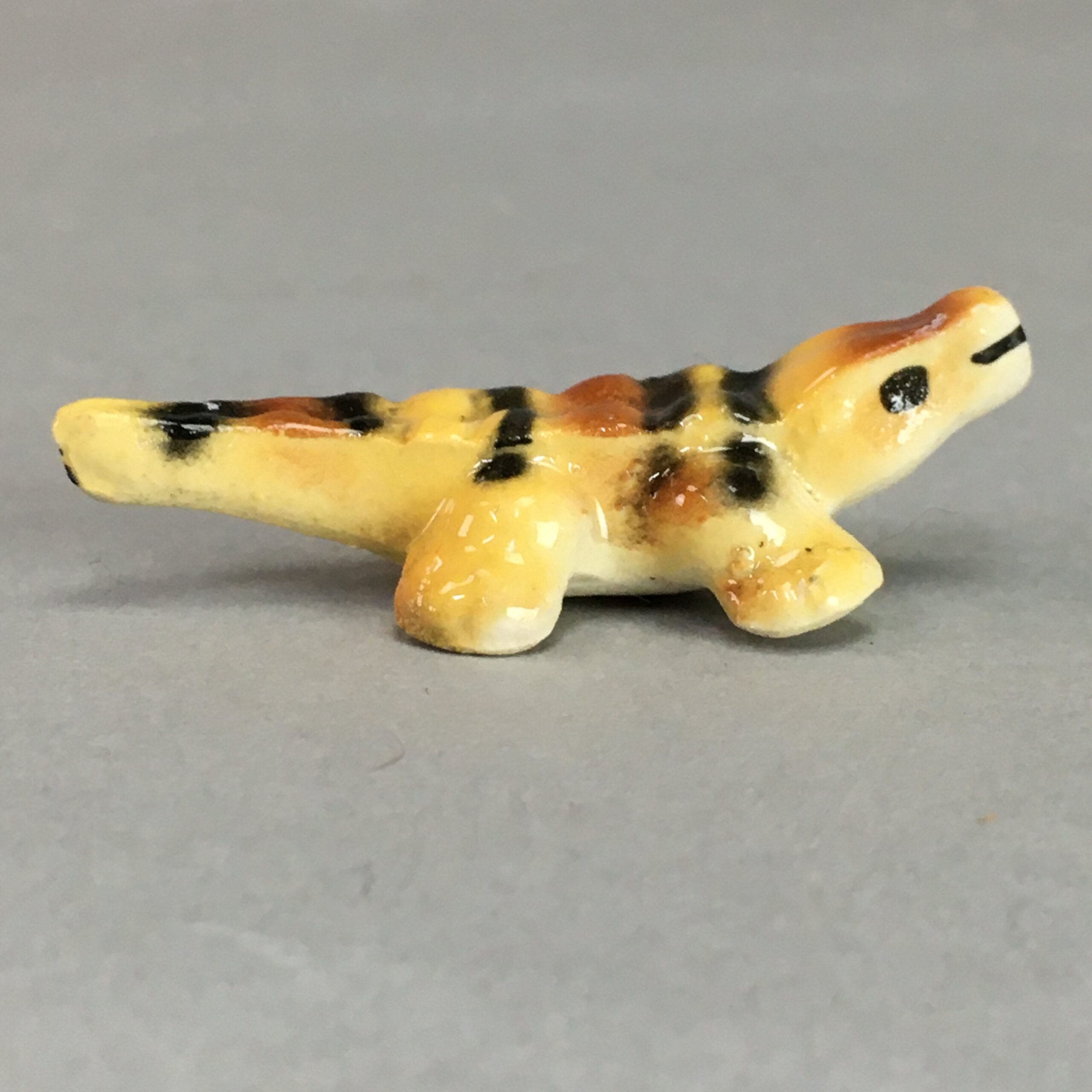 Japanese Kokeshi Doll Vtg Ceramic Figurine Crocodile Alligator Brown KF286