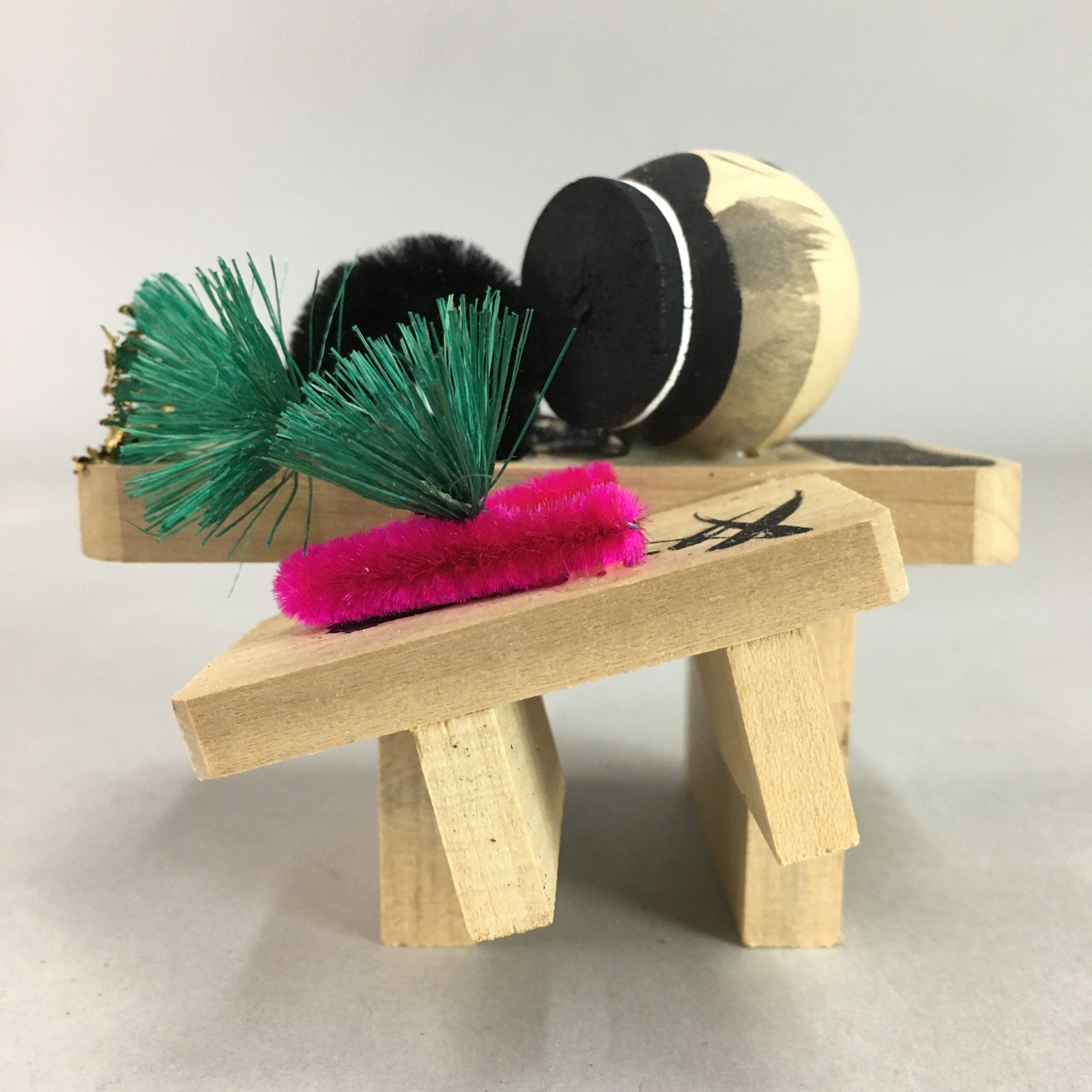 Japanese Kokeshi Doll Vtg Wooden Figurine Geta Clog Boy Girl Hot Spring KF275