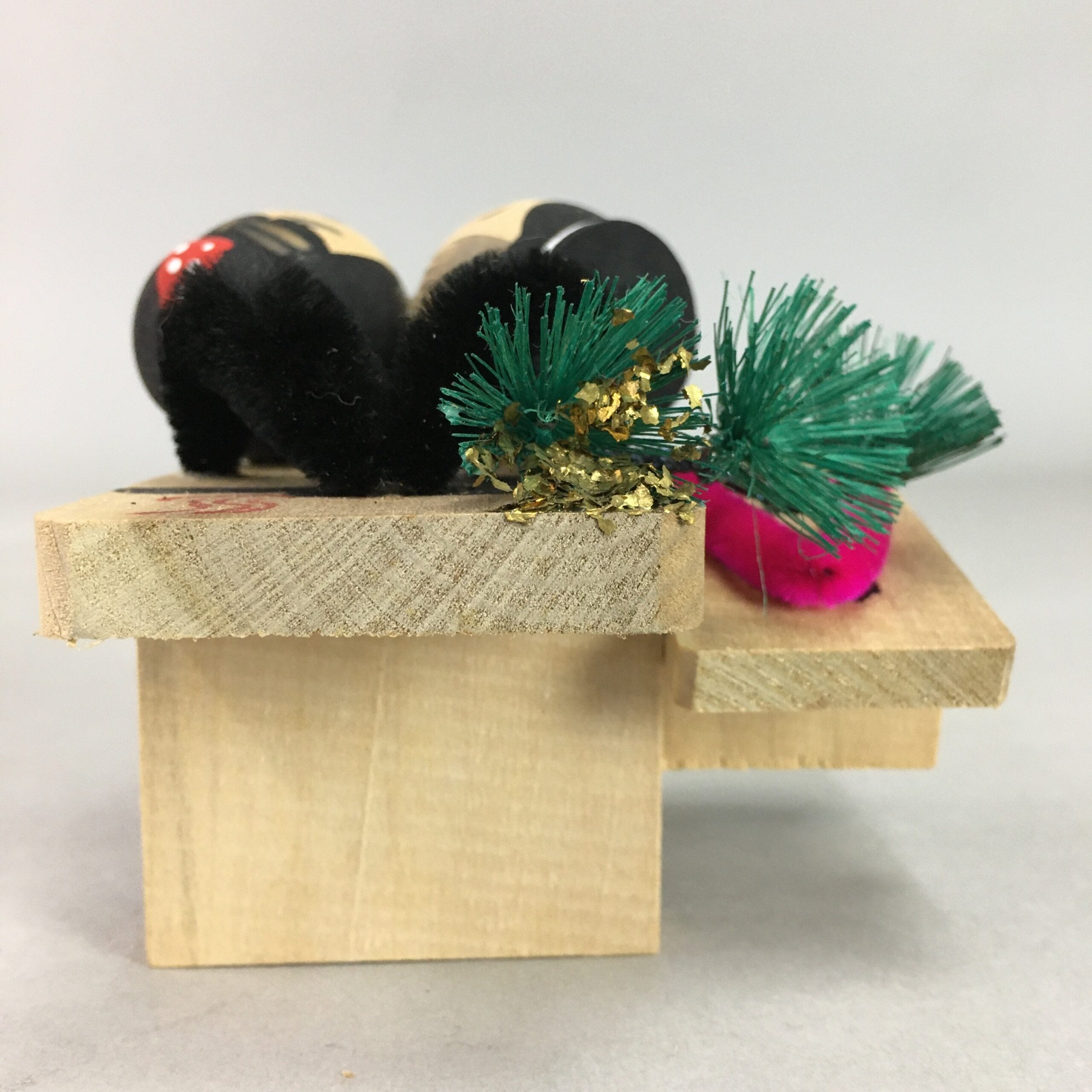 Japanese Kokeshi Doll Vtg Wooden Figurine Geta Clog Boy Girl Hot Spring KF275