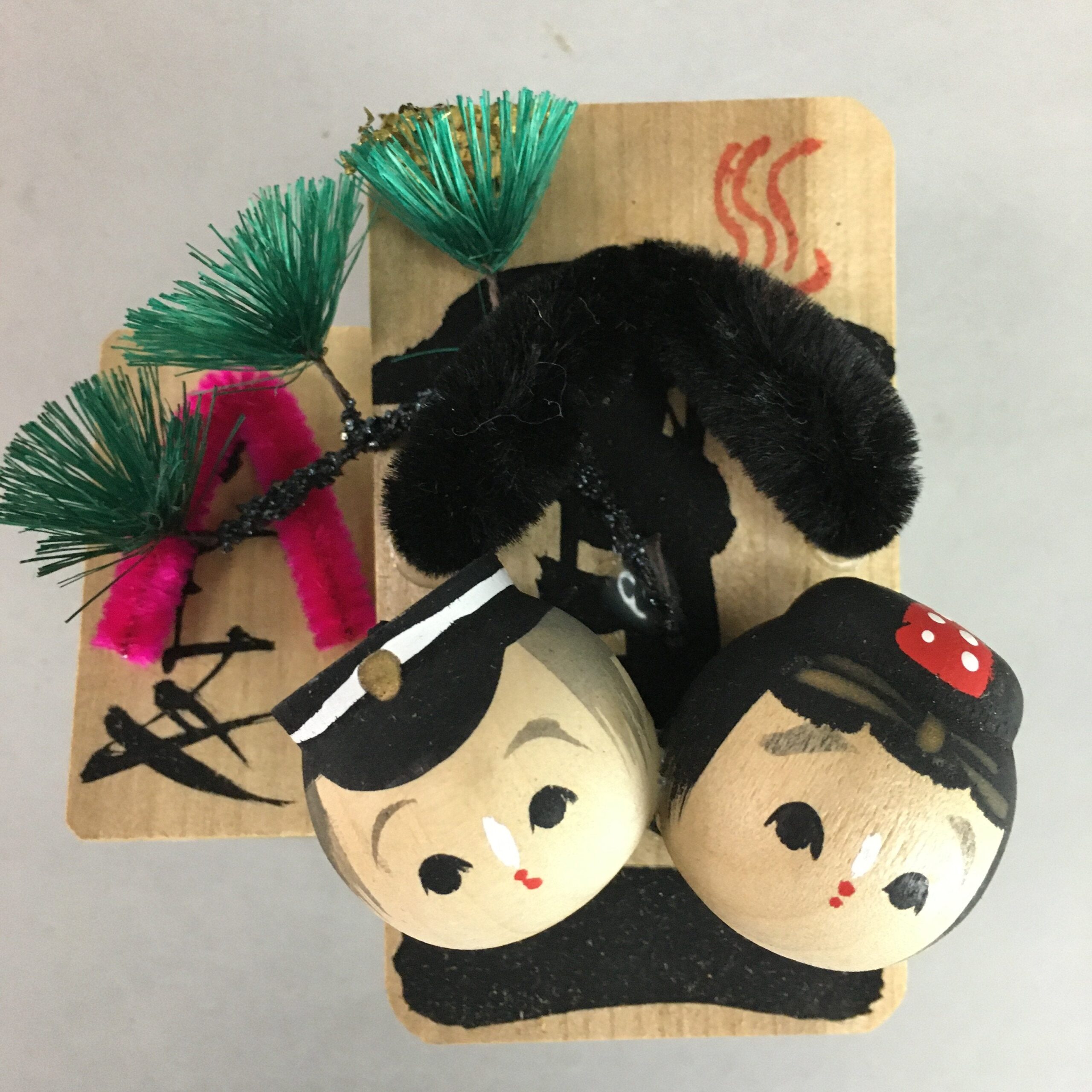 Japanese Kokeshi Doll Vtg Wooden Figurine Geta Clog Boy Girl Hot Spring KF275