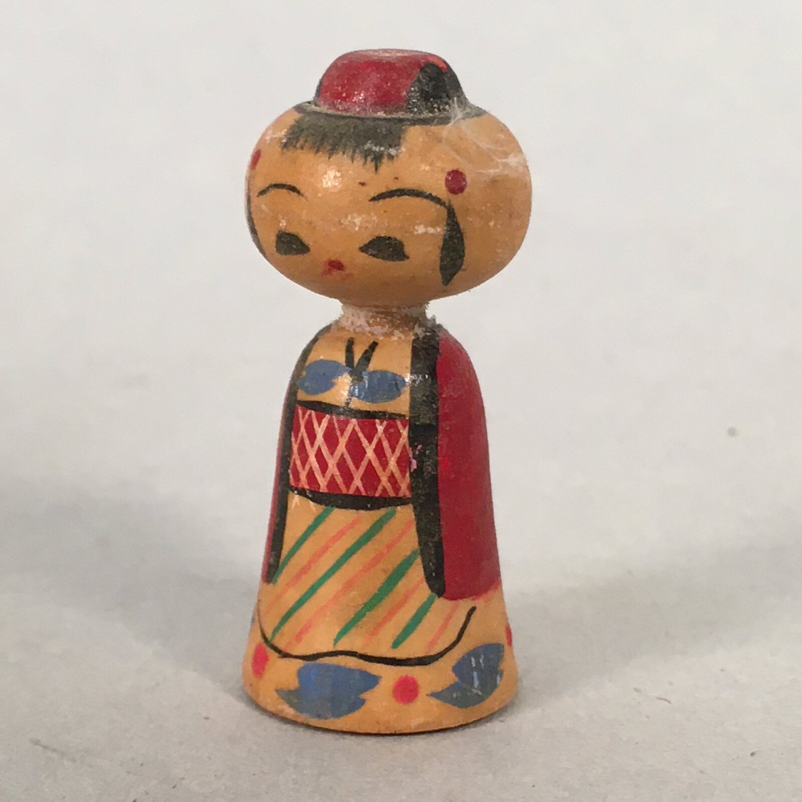Japanese Kokeshi Doll Vtg Wooden Figurine Kimono Girl Red Hair Bun KF476