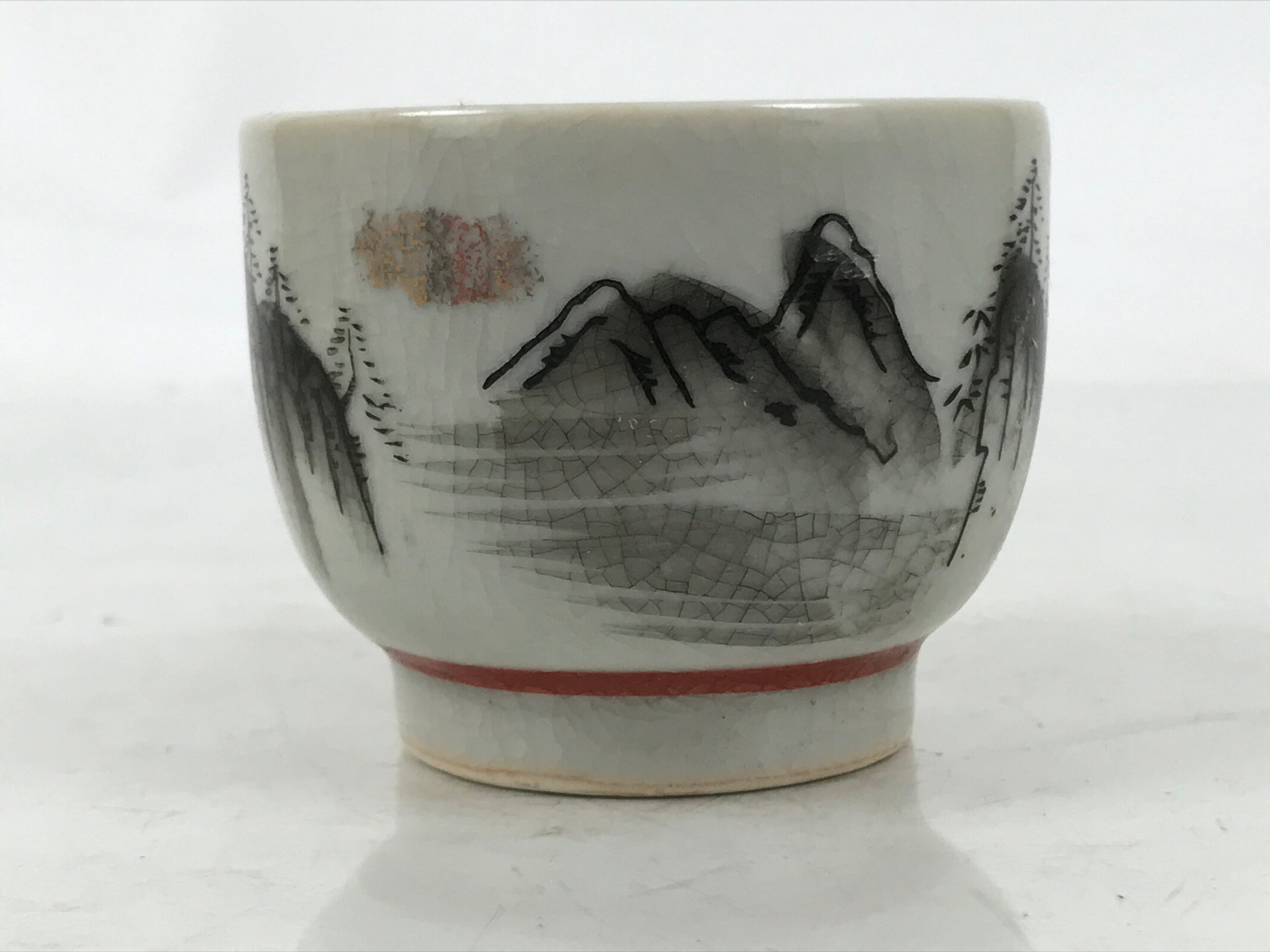 Japanese Kutani Porcelain Teacup Vtg Yunomi Pagoda Mountain Scene Sencha TC607