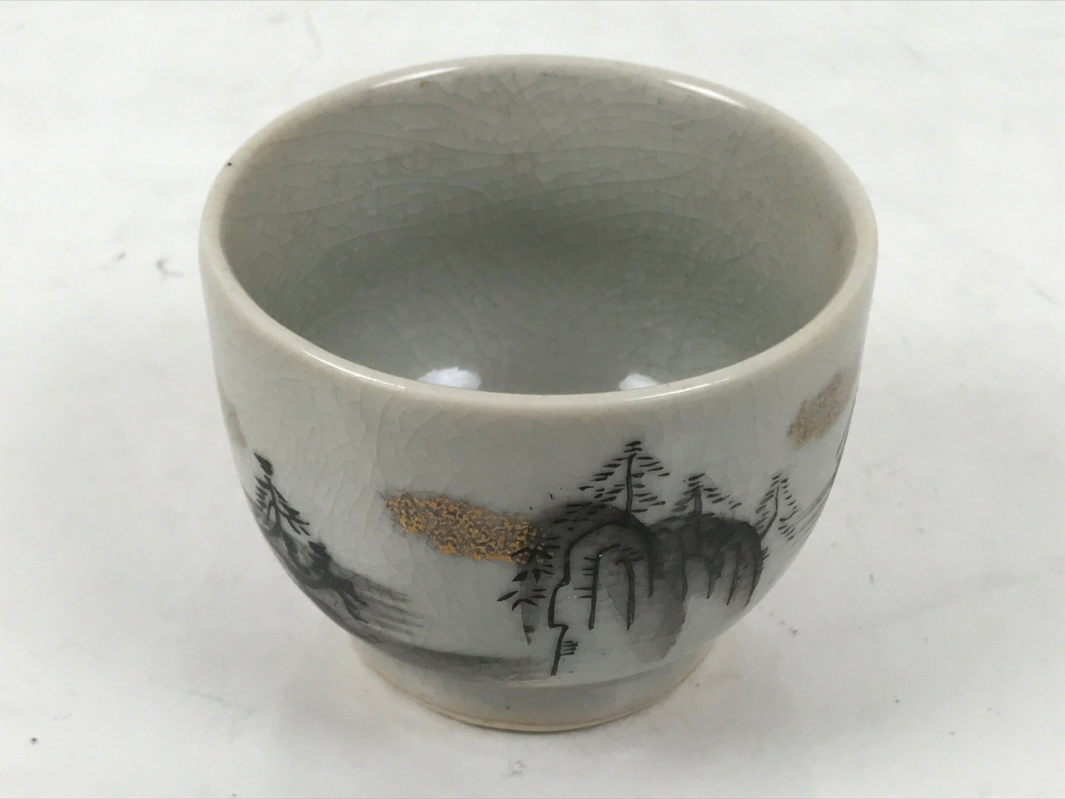 Japanese Kutani Porcelain Teacup Vtg Yunomi Pagoda Mountain Scene Sencha TC607