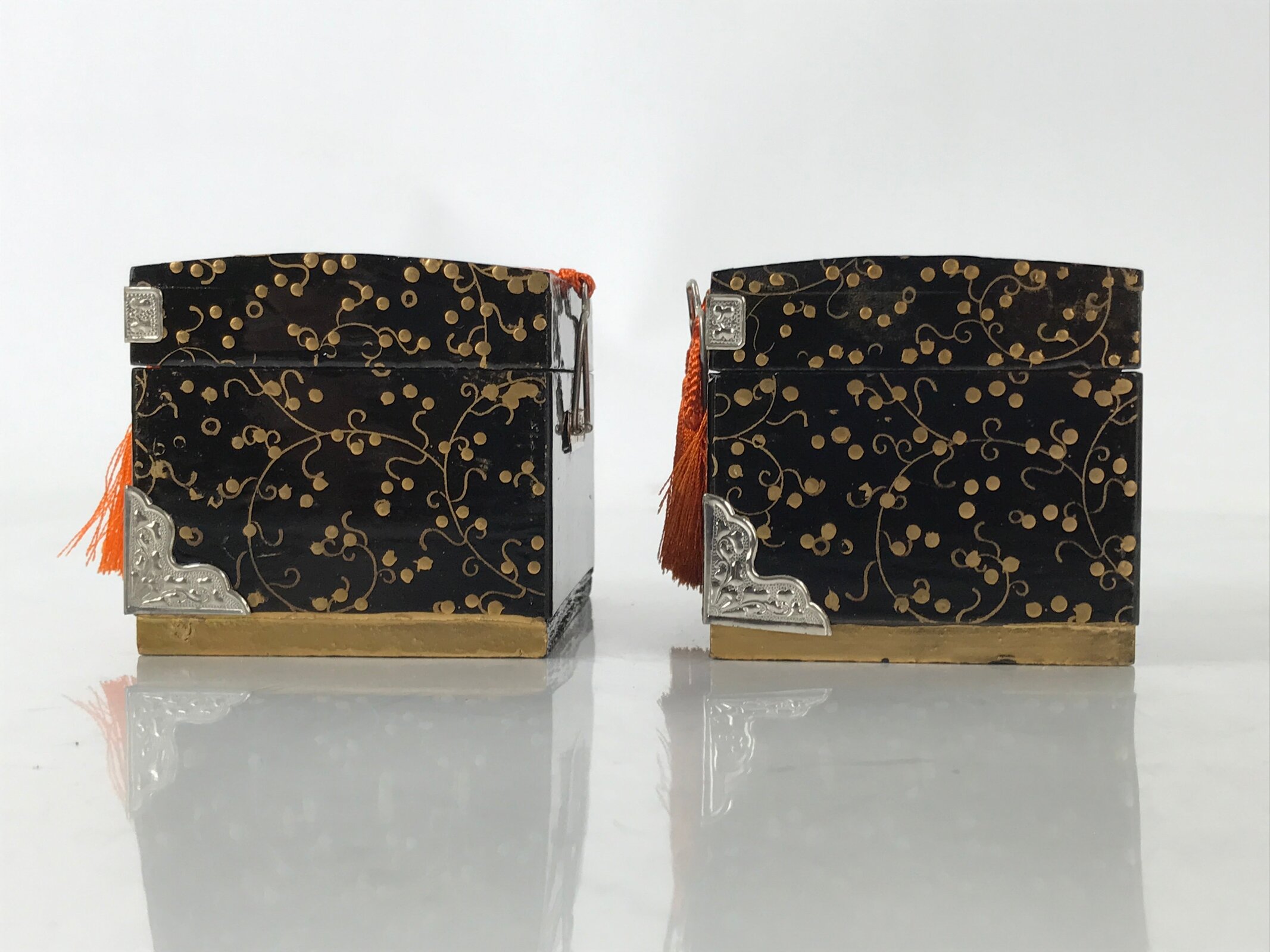 Japanese Lacquer Wood Hina Doll Chest Hasamibako Girls Day Makie Gold 2pc ID617