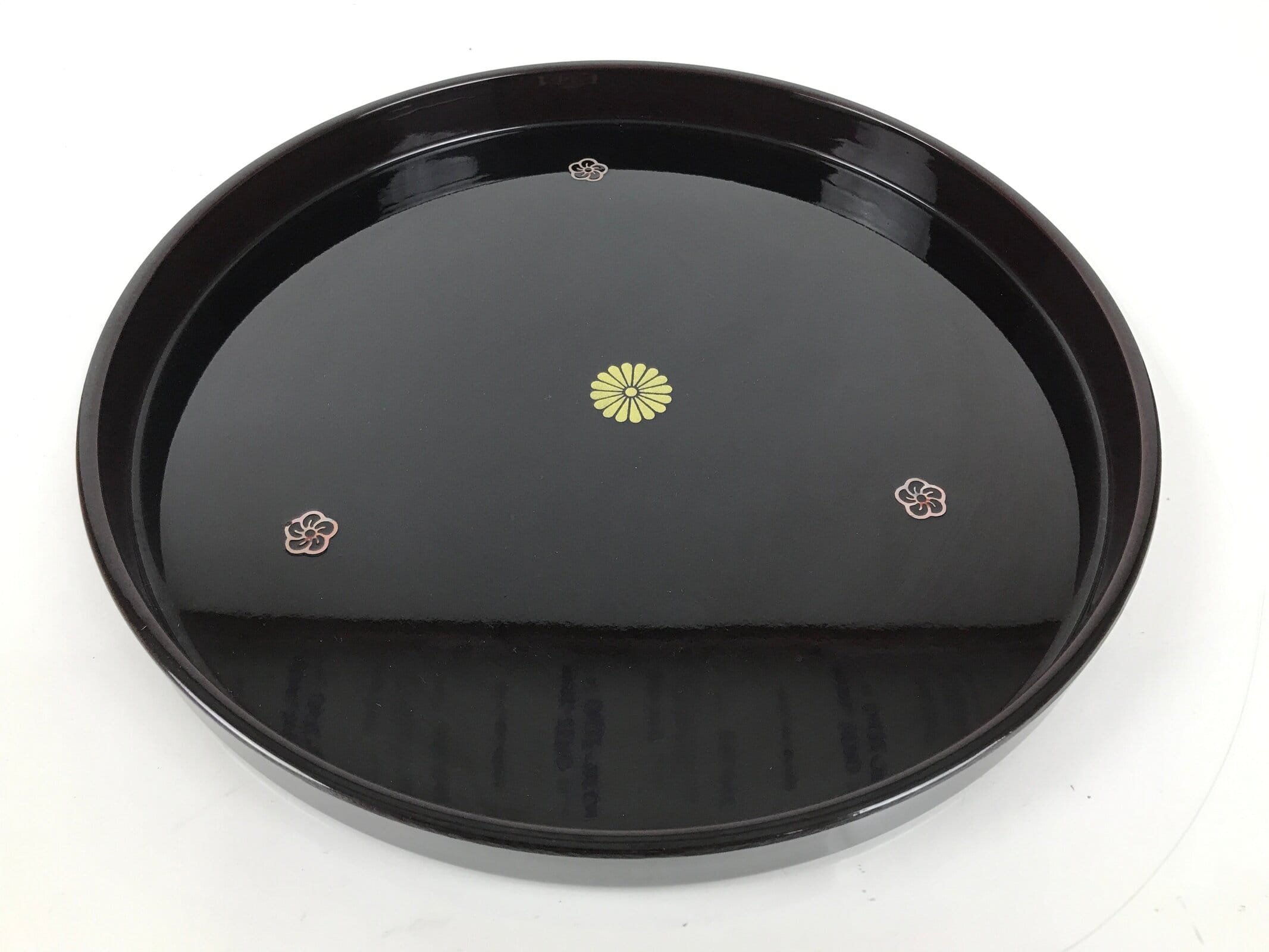 Japanese Lacquered Serving Tray Obon Vtg Round Makie Raden Chrysanthemum LWB141
