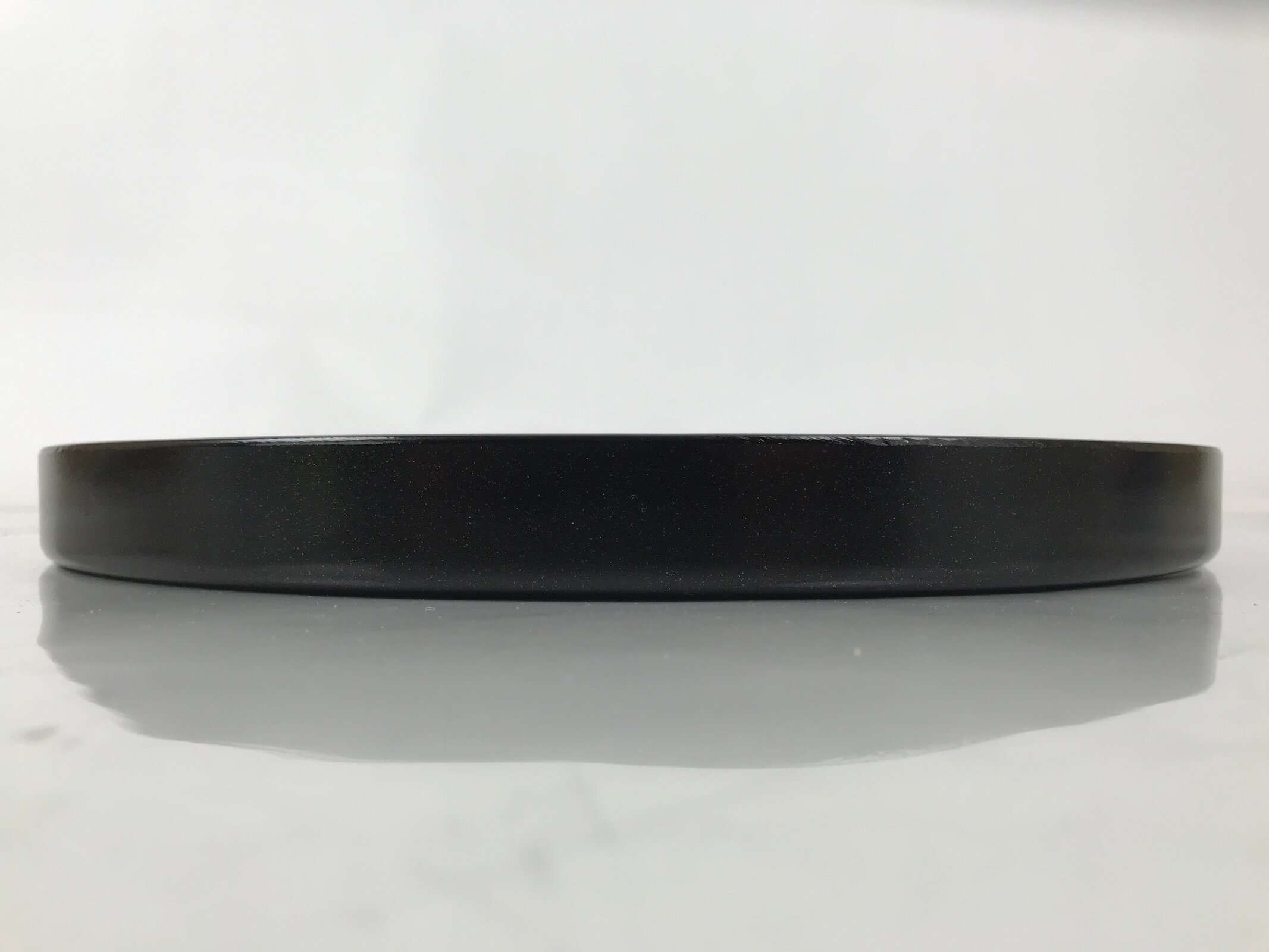 Japanese Lacquered Serving Tray Obon Vtg Round Makie Raden Chrysanthemum LWB141