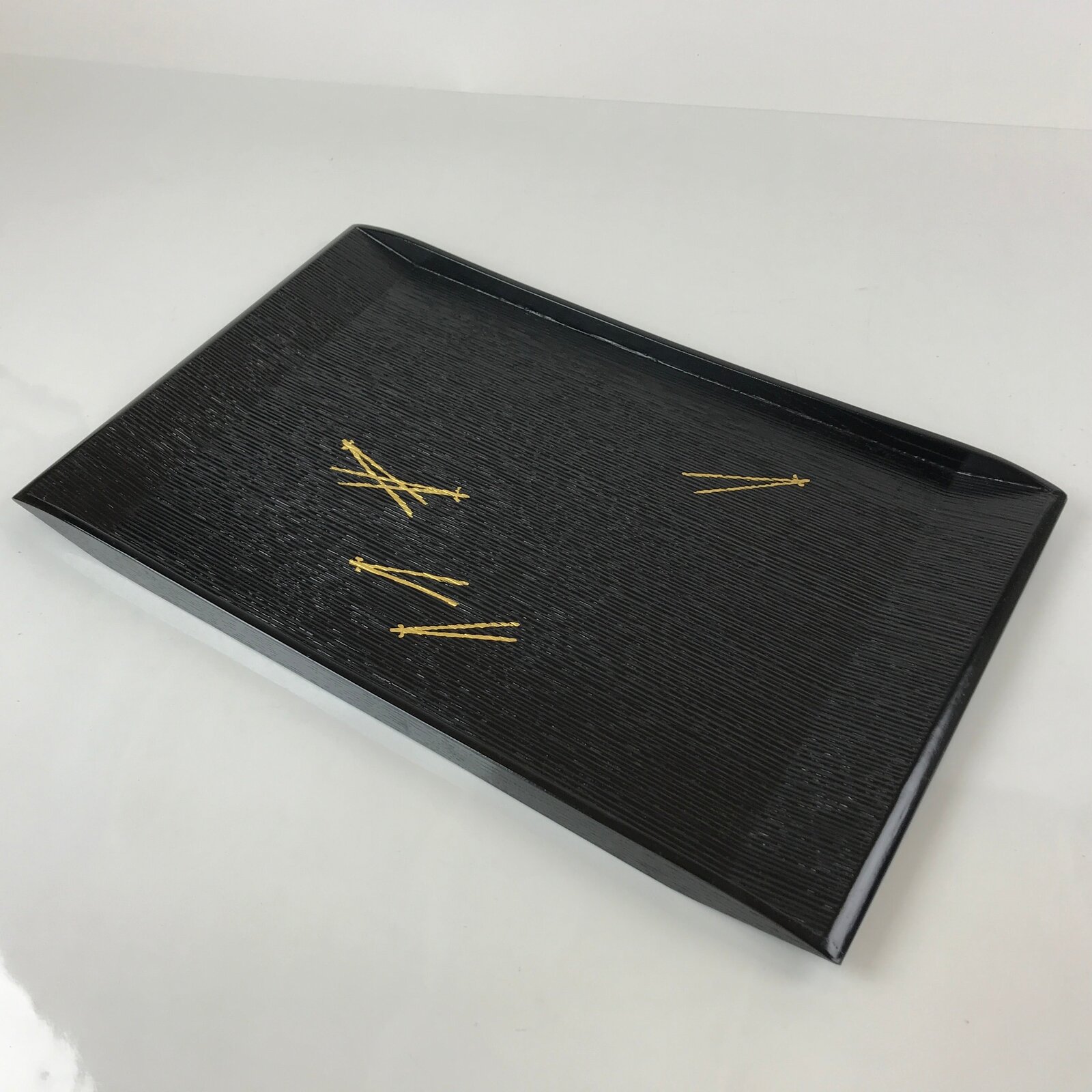 Japanese Lacquered Wood Serving Tray Vtg Obon Pine Matsuba Makie Black LWB88