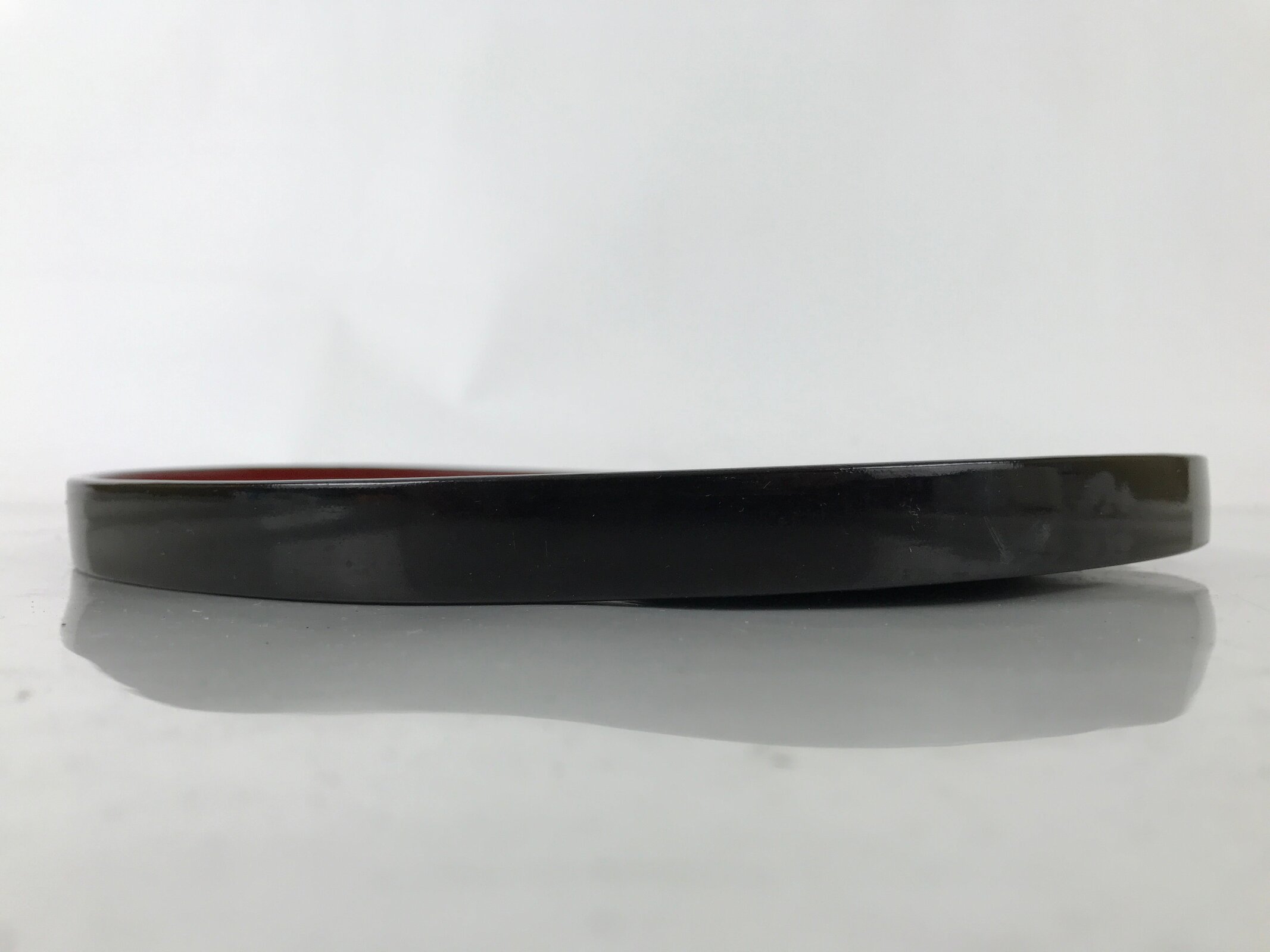 Japanese Lacquered Wooden Serving Tray Obon Vtg Round Red Vermilion Black L383