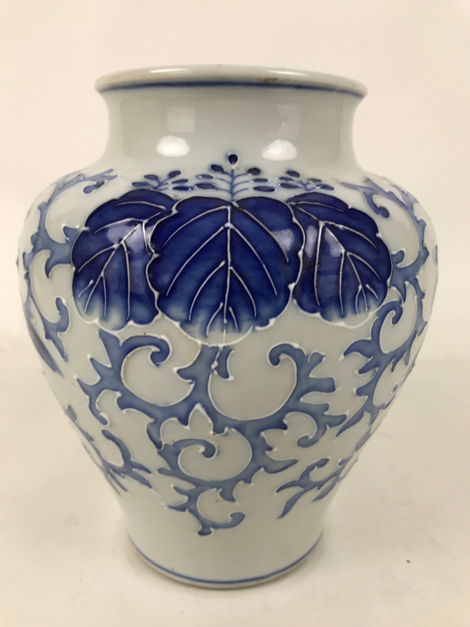 Japanese Large Porcelain Sometsuke Flower Vase Vtg Floral Blue White w/Box PX778