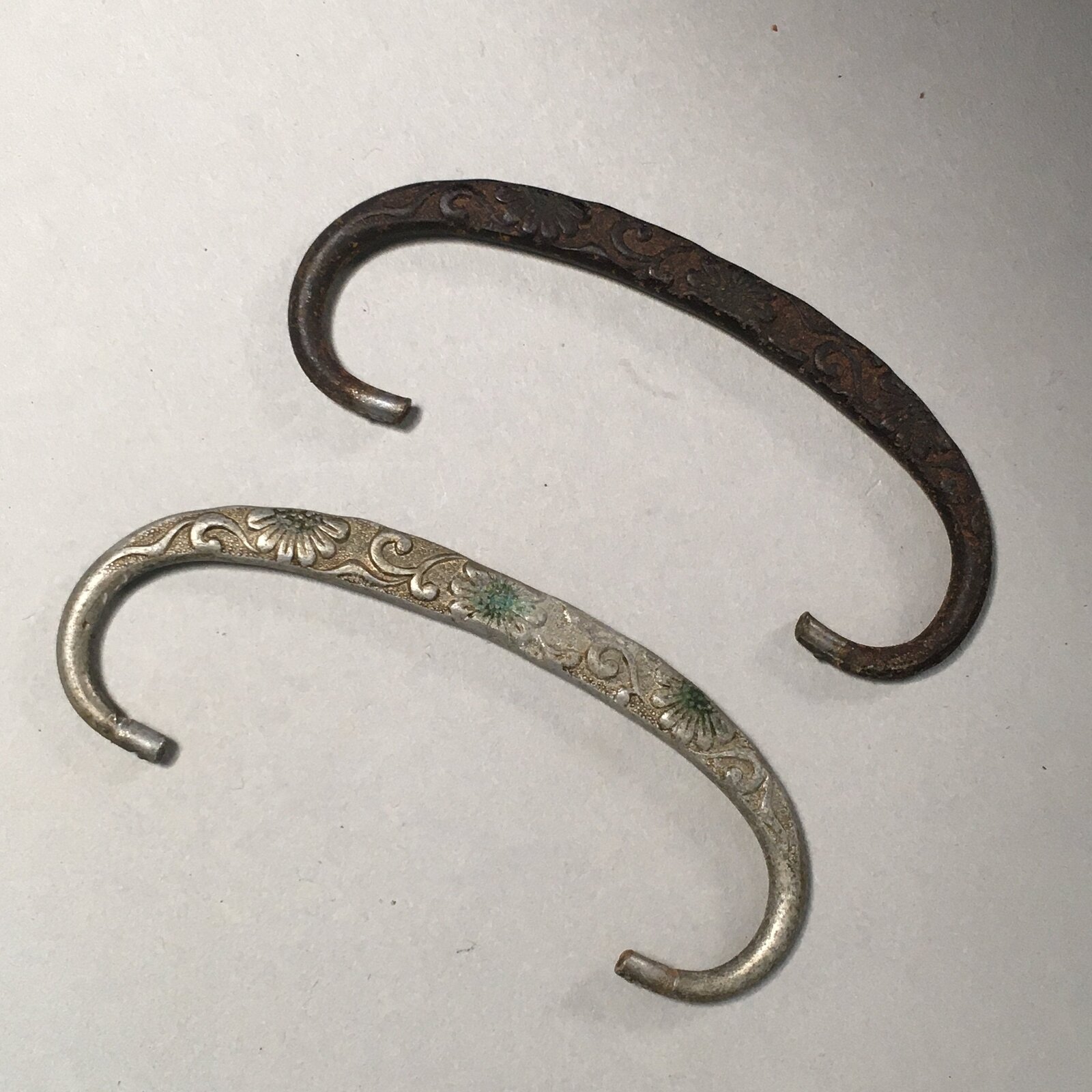 Japanese Metal Parts Chest Tansu Vtg Iron Handle 2pc Set Floral Relief JK152