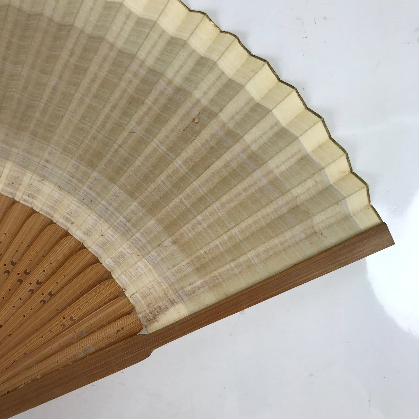 Japanese Paper Folding Fan Sensu Vtg Bamboo Frame Pottery Vases Yanmar 4D846