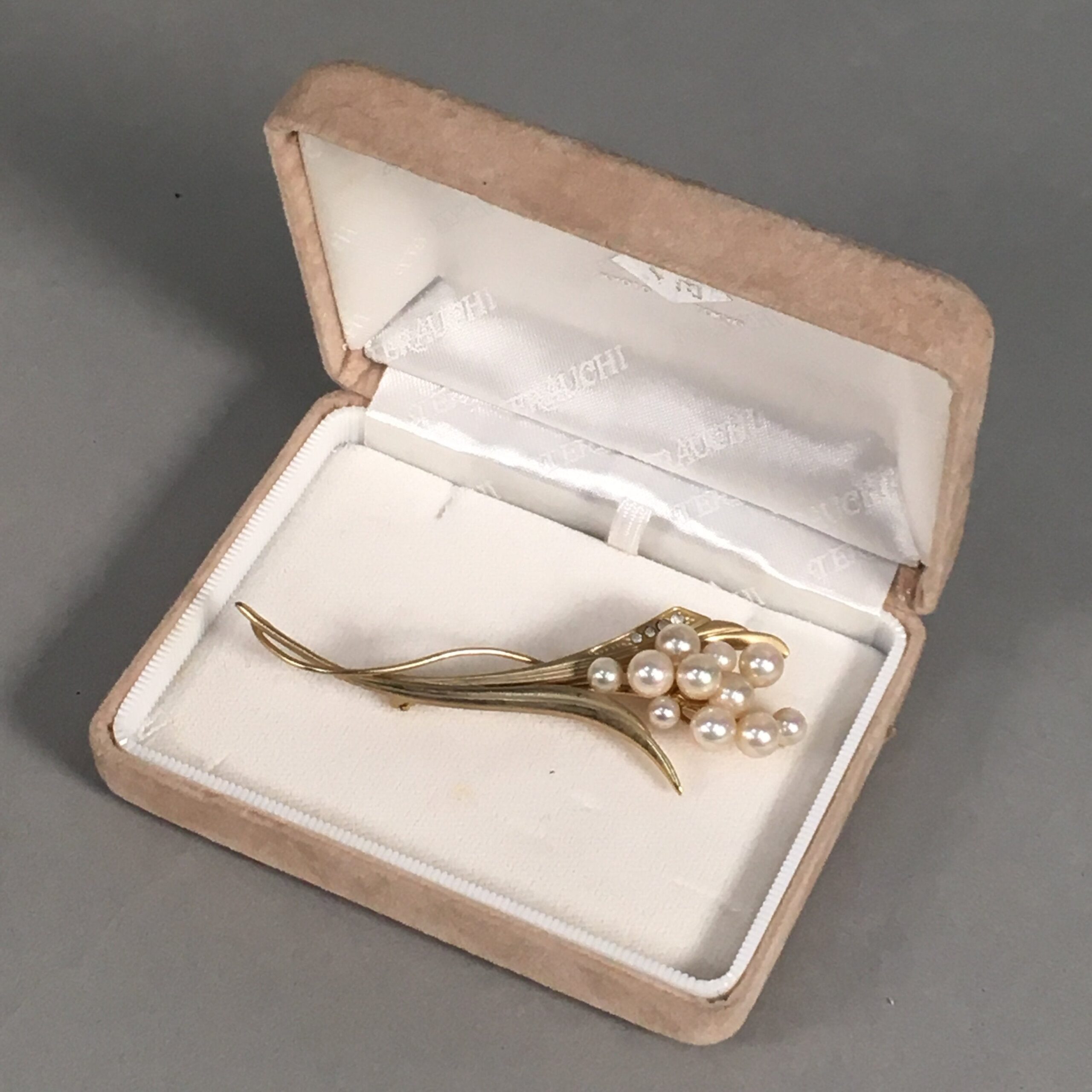 Japanese Pearl Floral Brooch Gold Metal Vtg Pin Artificial White Round JK46