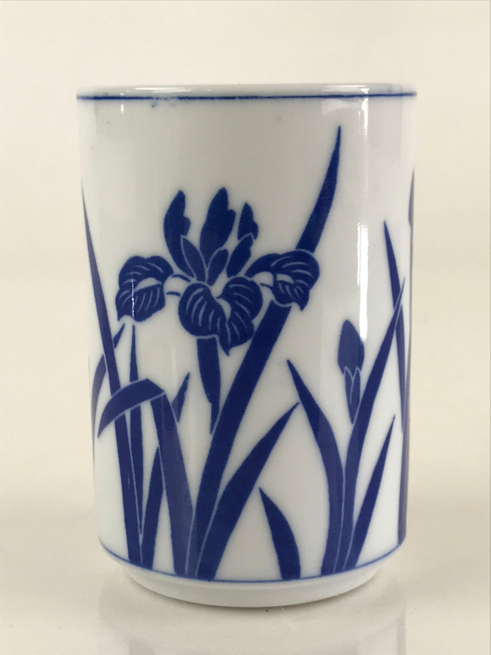 Japanese Porcelain Arita Ware Teacup Yunomi Vtg Blue Sometsuke Iris Sencha TC318