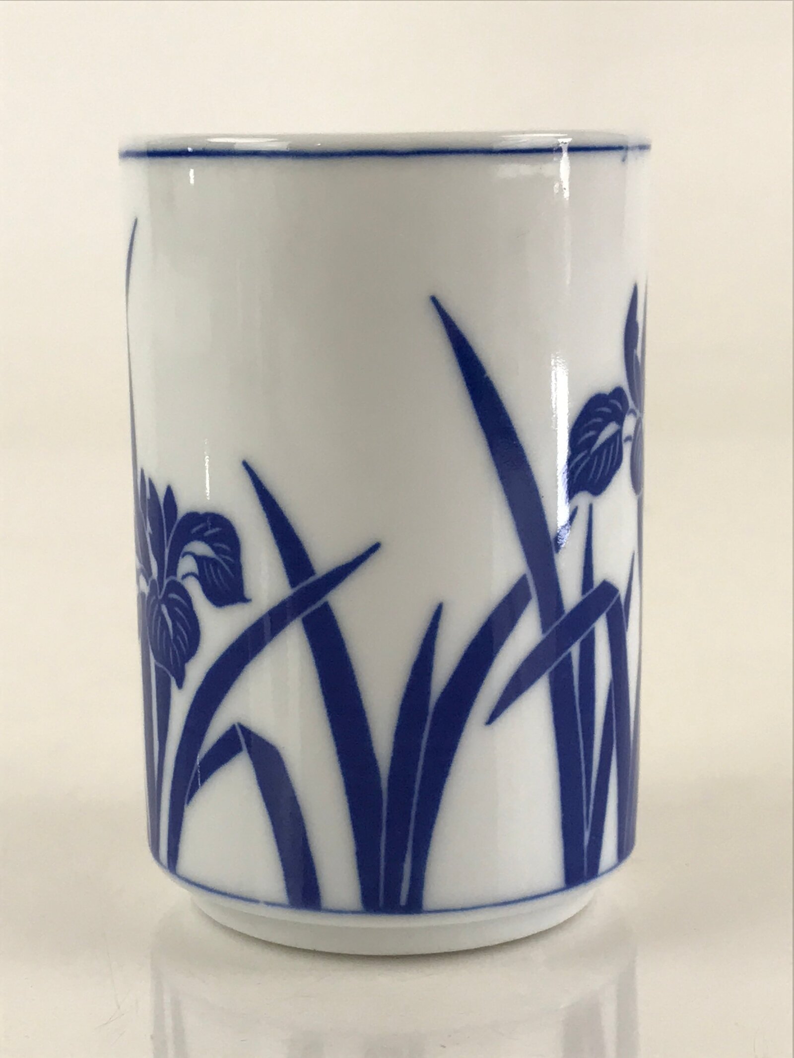 Japanese Porcelain Arita Ware Teacup Yunomi Vtg Blue Sometsuke Iris Sencha TC318