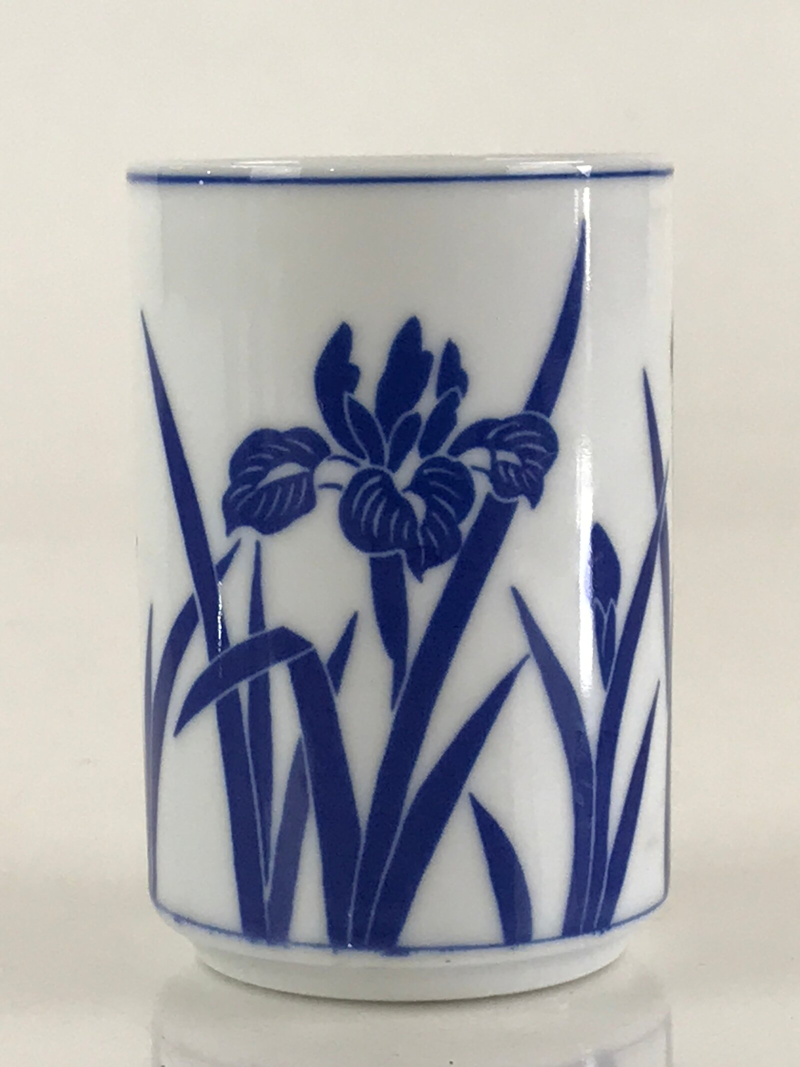 Japanese Porcelain Arita Ware Teacup Yunomi Vtg Blue Sometsuke Iris Sencha TC321