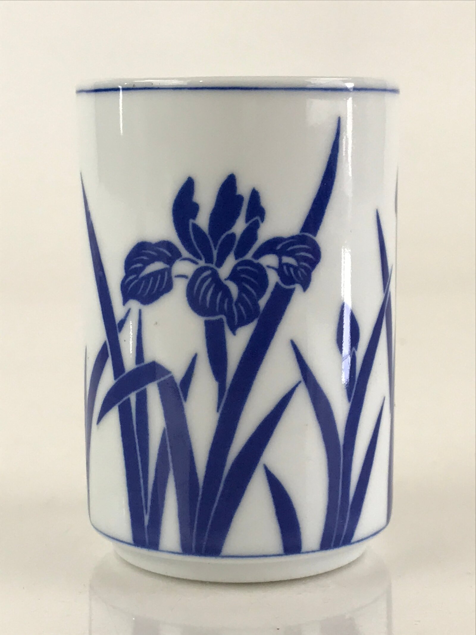 Japanese Porcelain Arita Ware Teacup Yunomi Vtg Blue Sometsuke Iris Sencha TC322