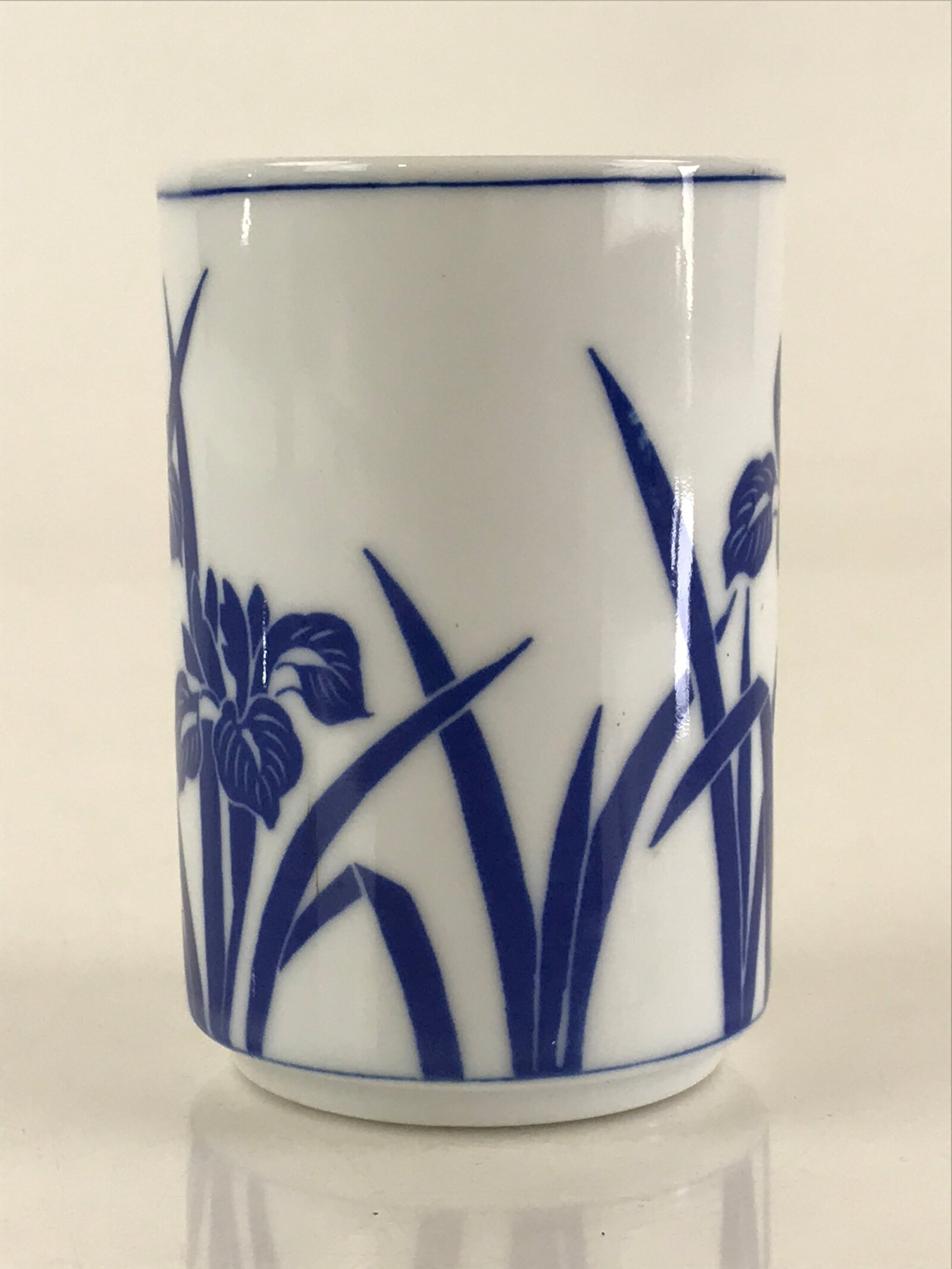 Japanese Porcelain Arita Ware Teacup Yunomi Vtg Blue Sometsuke Iris Sencha TC322