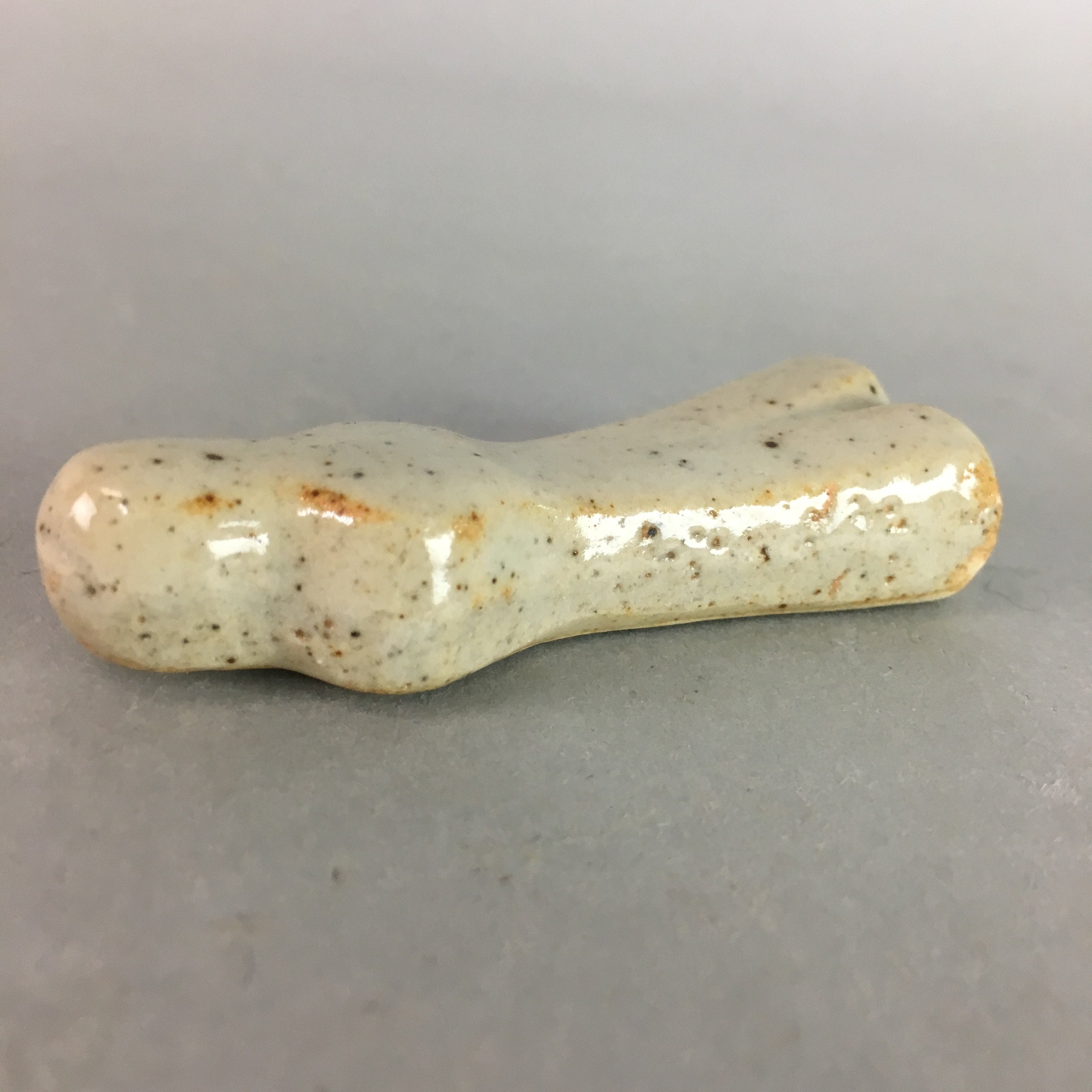 Japanese Porcelain Chopstick Rest Holder Vtg Abstract Design Handmade CR180