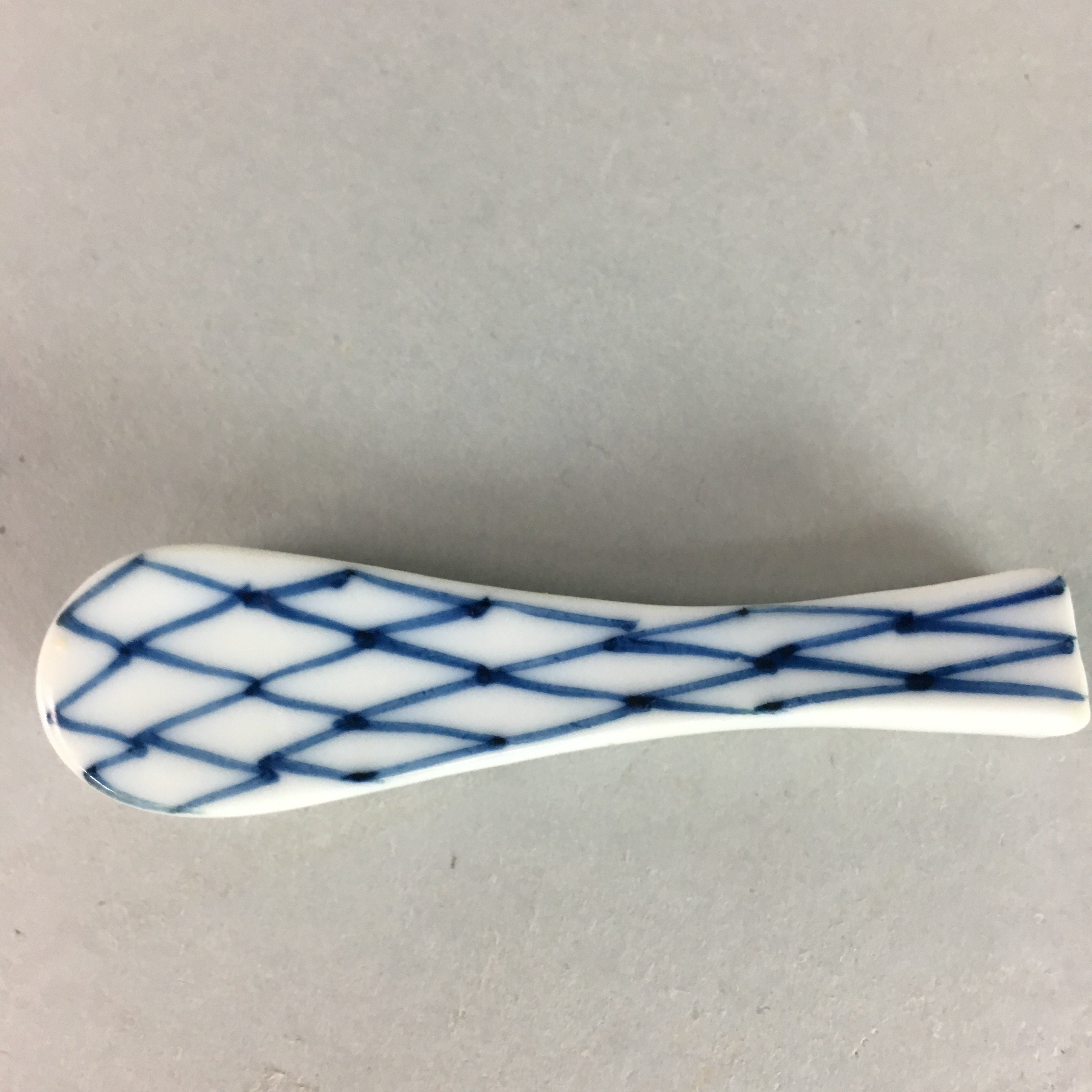 Japanese Porcelain Chopstick Rest Holder Vtg Hashioki Sometsuke Rice Scoop CR151