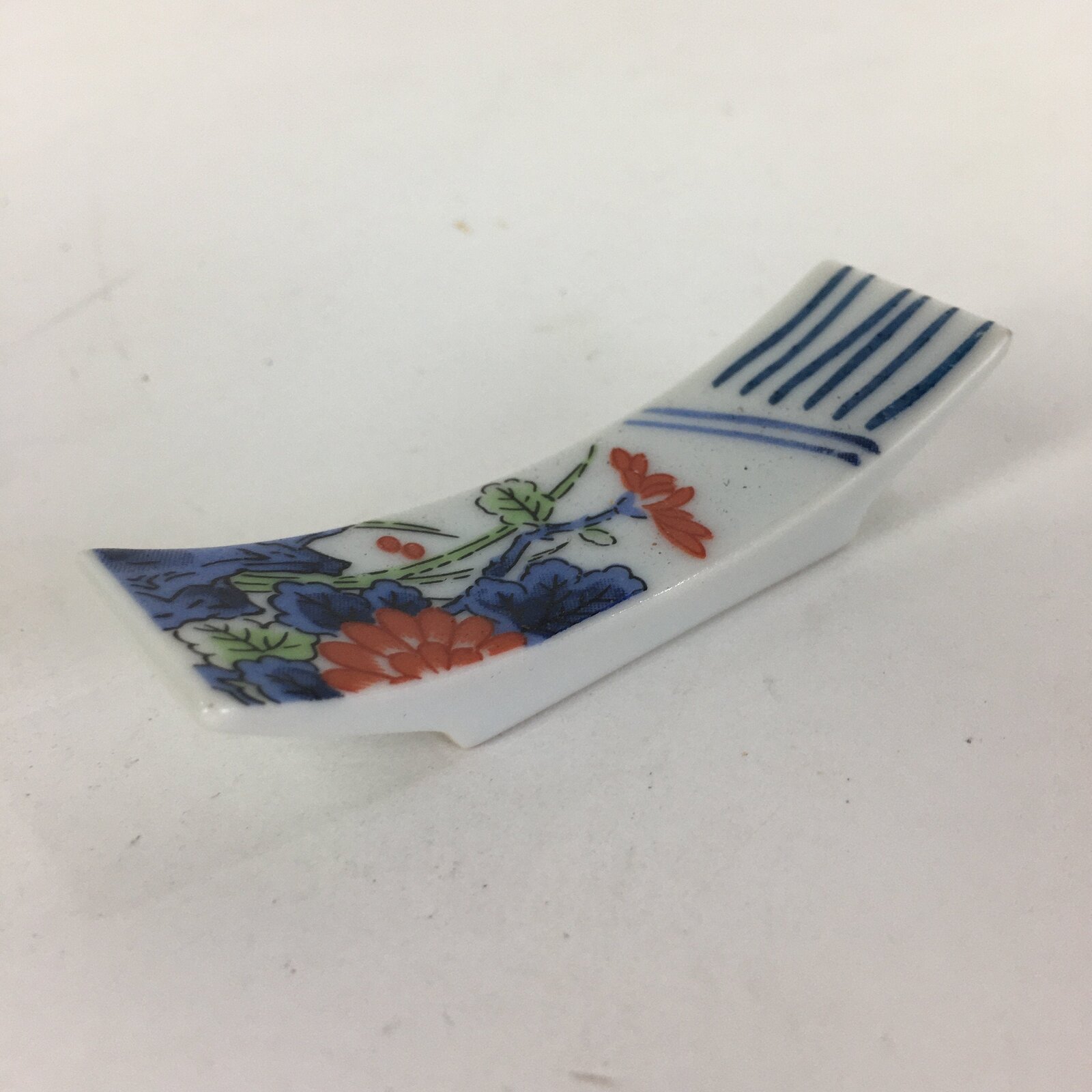 Japanese Porcelain Chopstick Rest Holder Vtg Sometsuke Red Chrysanthemum CR205