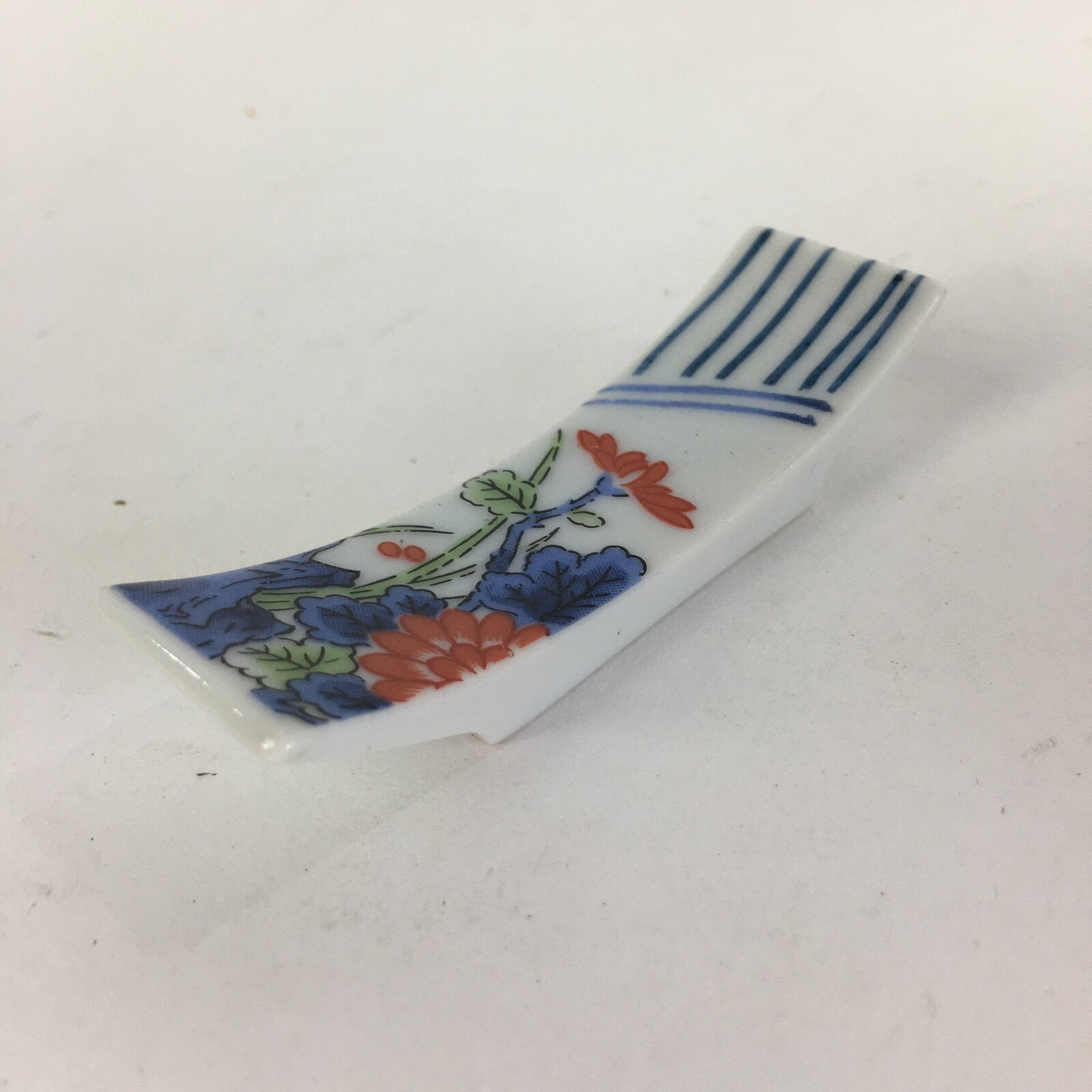 Japanese Porcelain Chopstick Rest Holder Vtg Sometsuke Red Chrysanthemum CR209