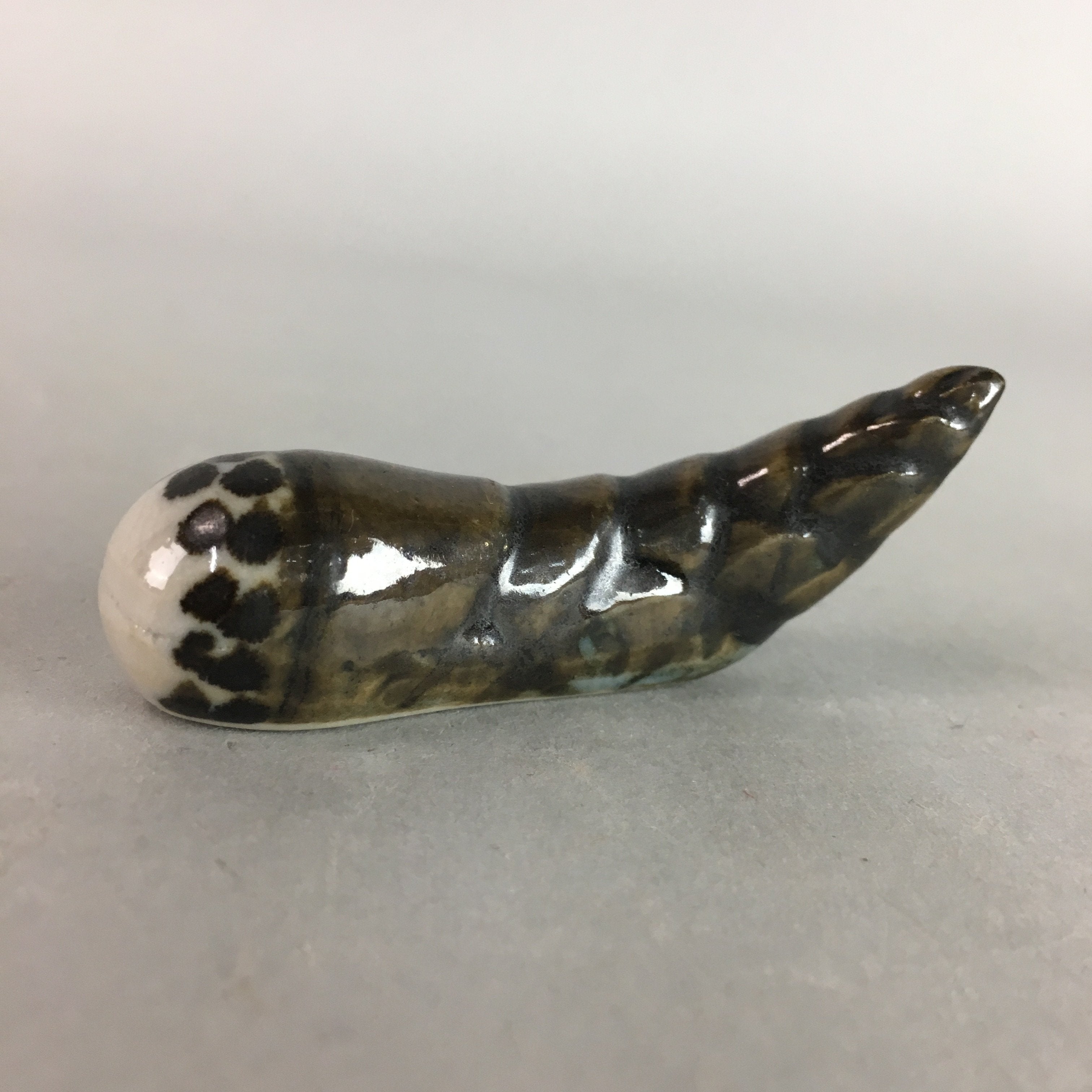 Japanese Porcelain Chopstick Rest Holder Vtg Sprout Design Handmade CR178