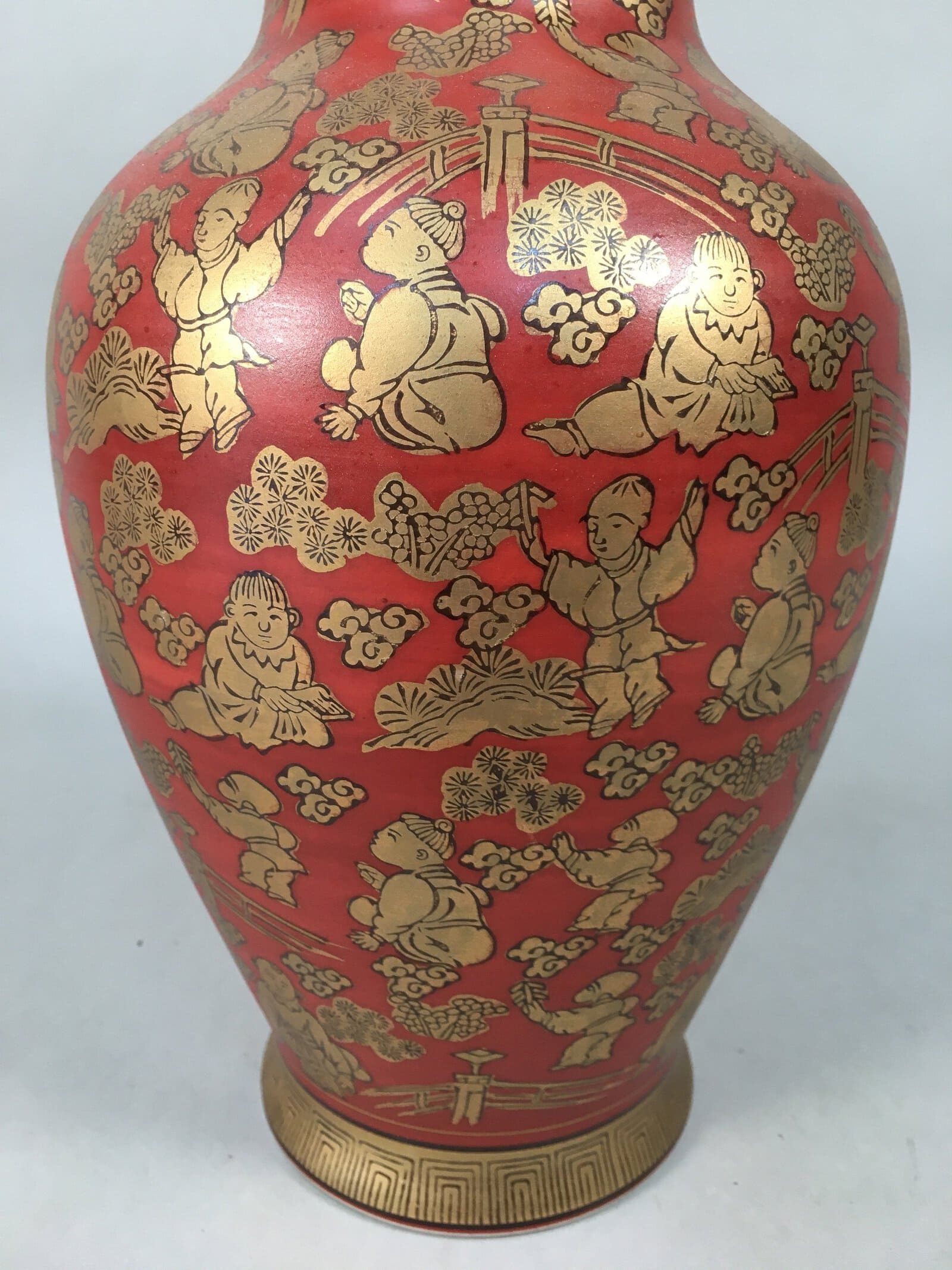 Japanese Porcelain Flower Vase Kutani ware Vtg Kabin Ikebana Red Gold FV895