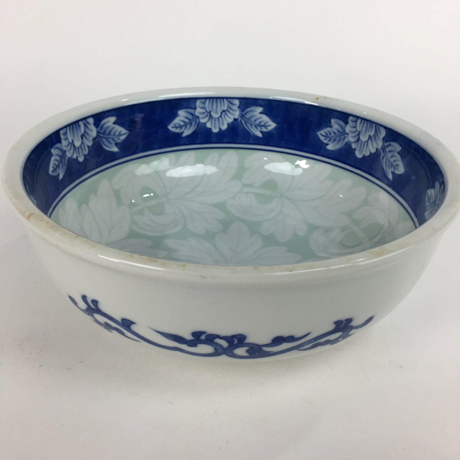 Japanese Porcelain Large Bowl Vtg Pottery White Blue Sometsuke Oobachi PP517